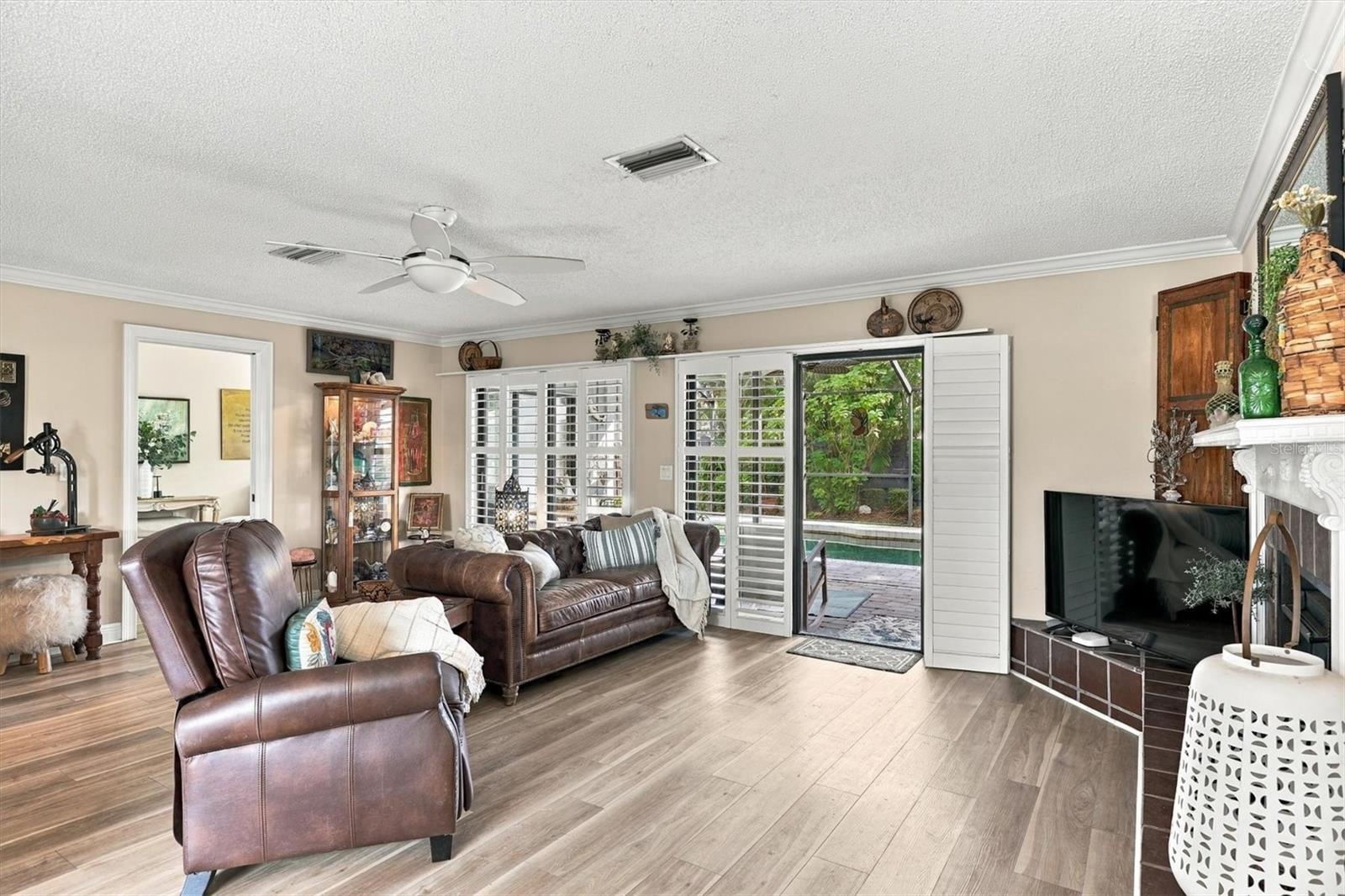 3828 EASTON ST — photo 11