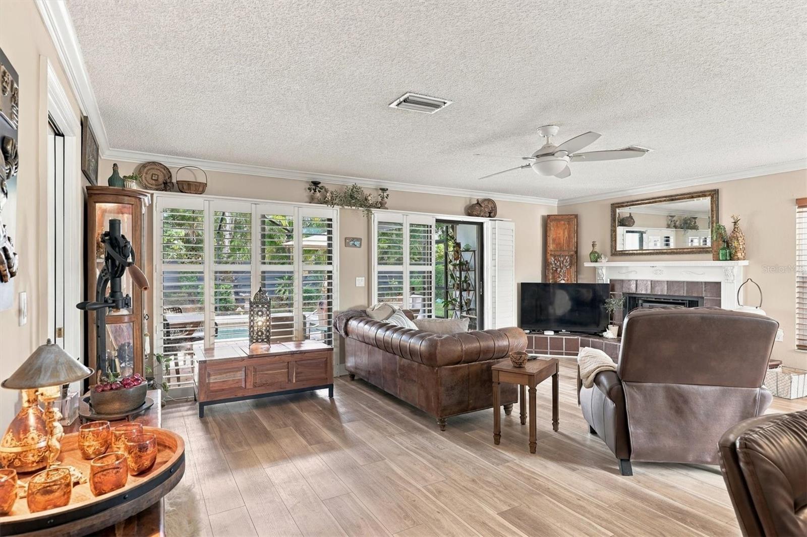 3828 EASTON ST — photo 10