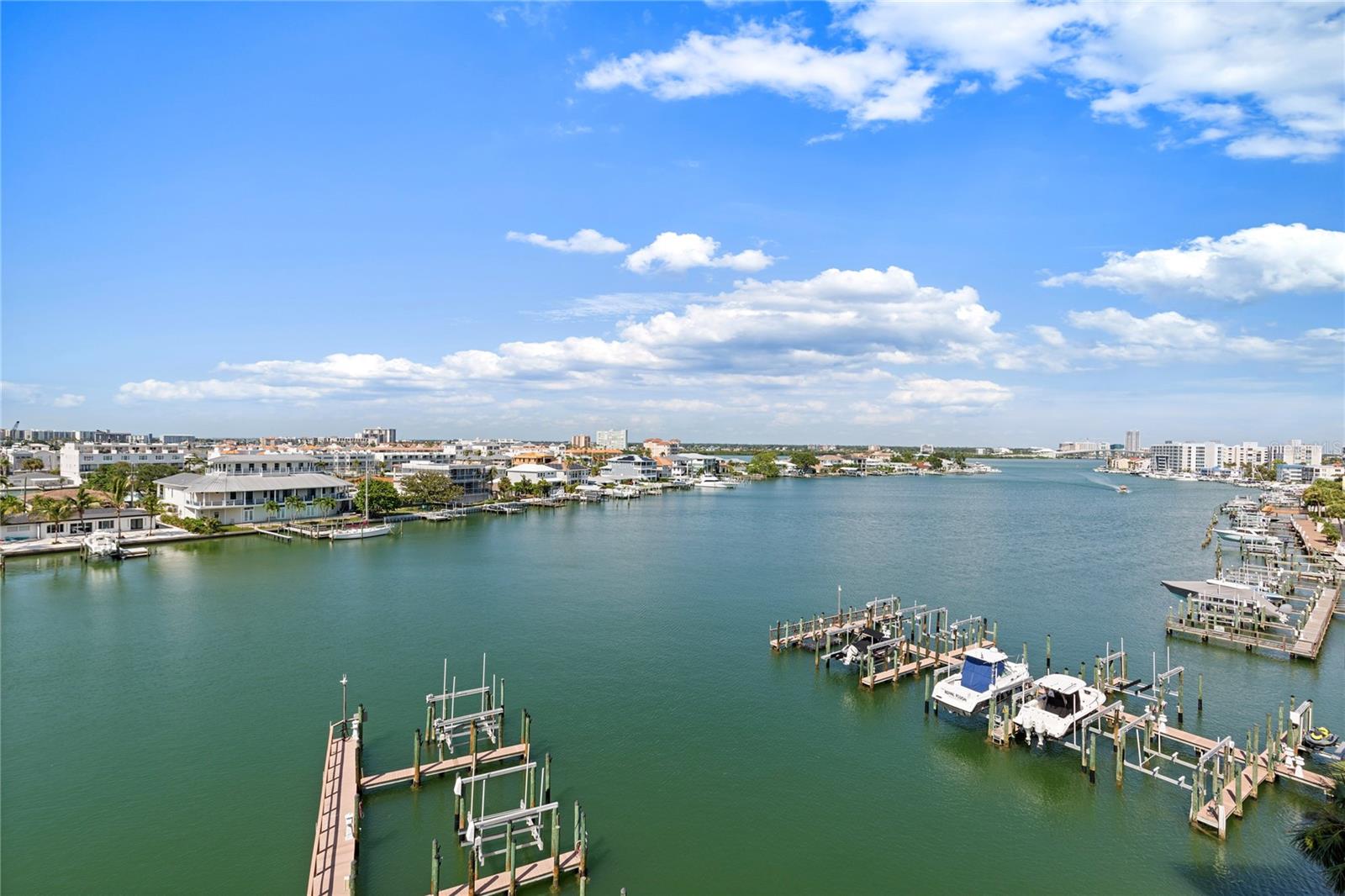 530 S GULFVIEW BLVD #601 — photo 2