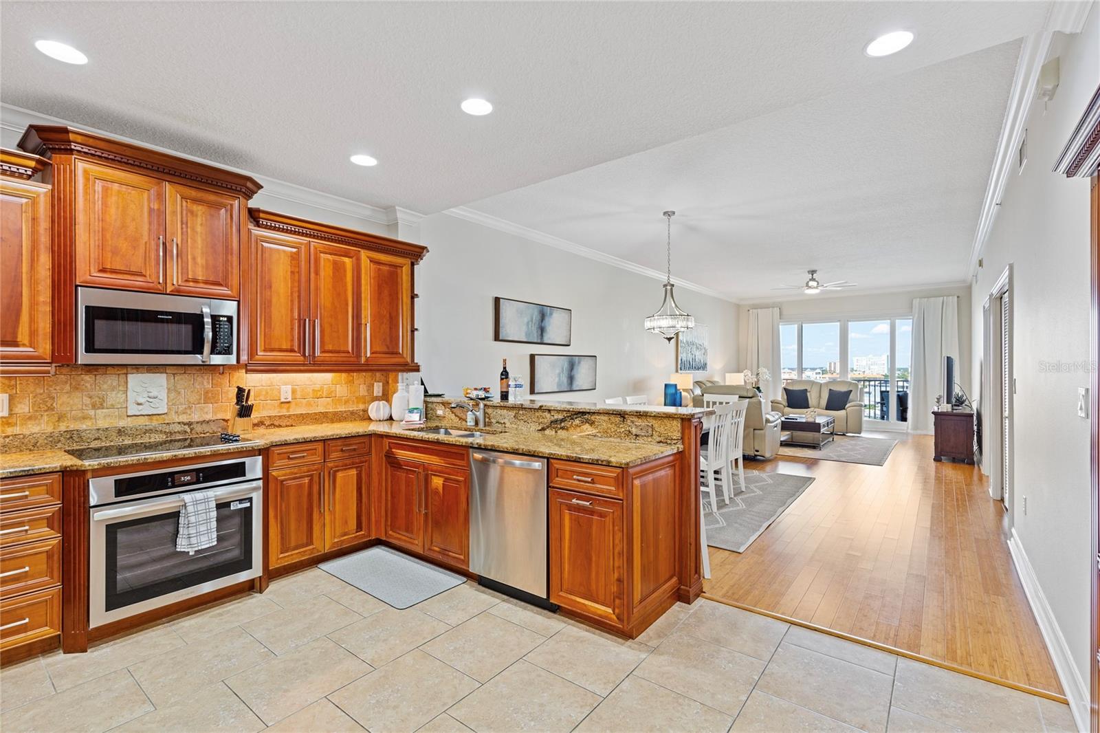 530 S GULFVIEW BLVD #601 — photo 9