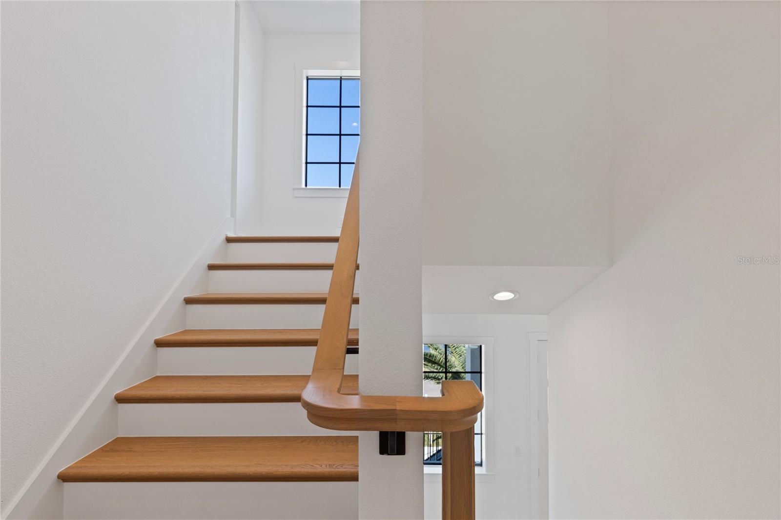 220 90TH AVE NE — photo 46