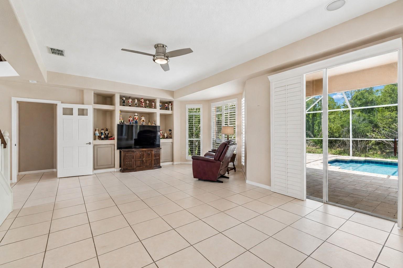 10746 CORY LAKE DR — photo 18