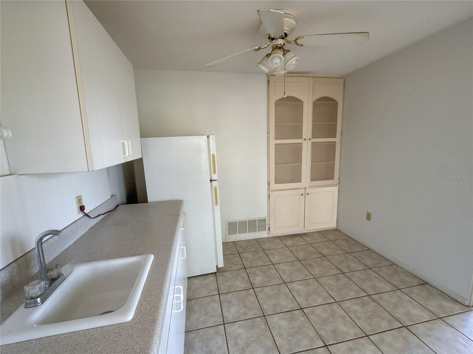 3234 DANTE DR — photo 10