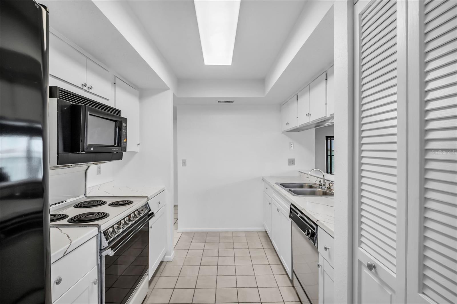 55 ROGERS ST #P5 — photo 12