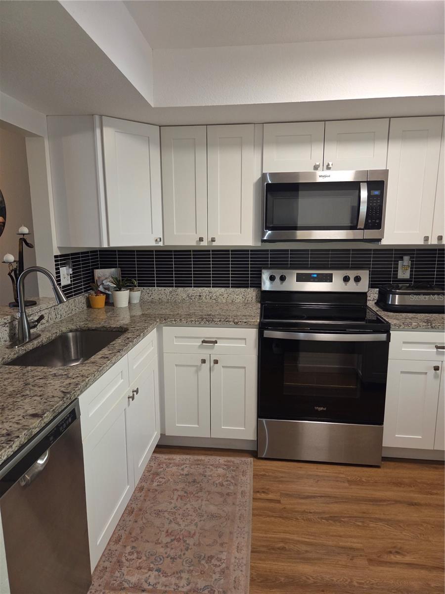 4416 SPICEWOOD DR #J — photo 11