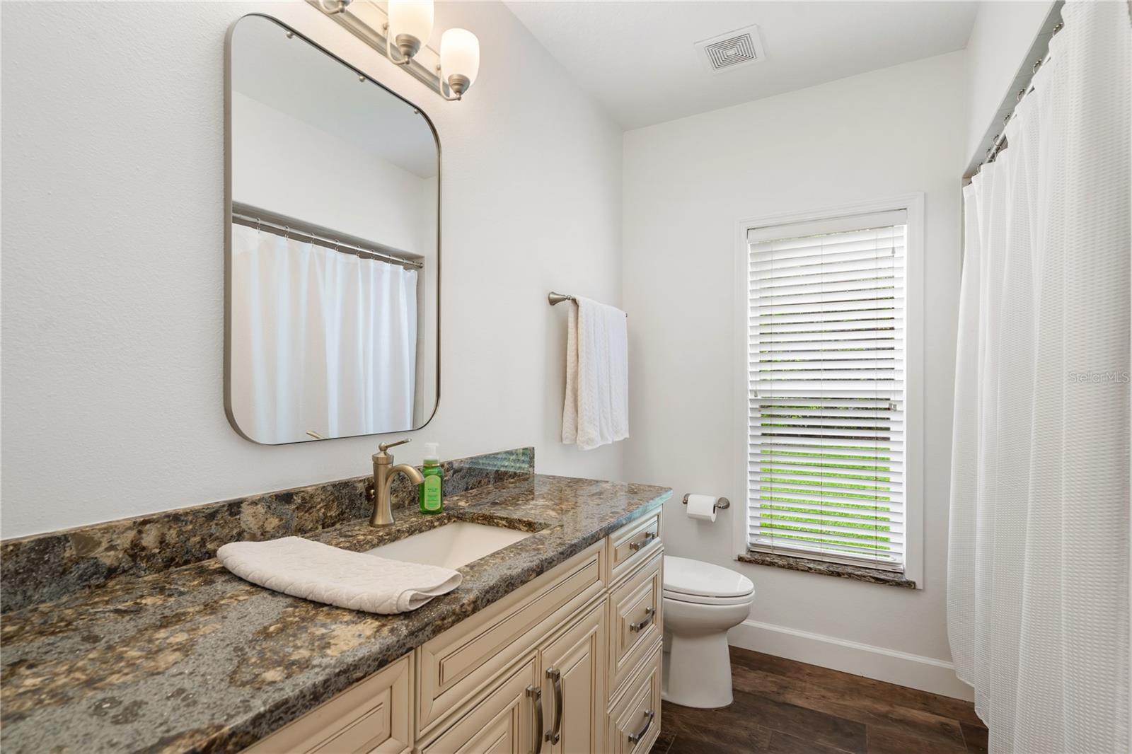 12649 OAK HOLLOW CT — photo 45