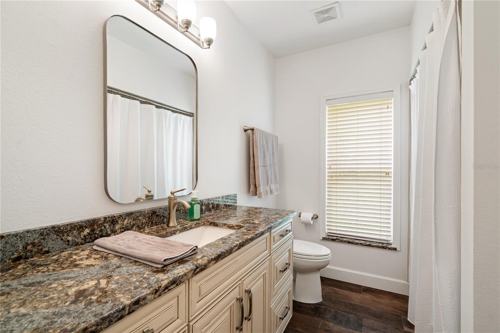 12649 OAK HOLLOW CT — photo 43