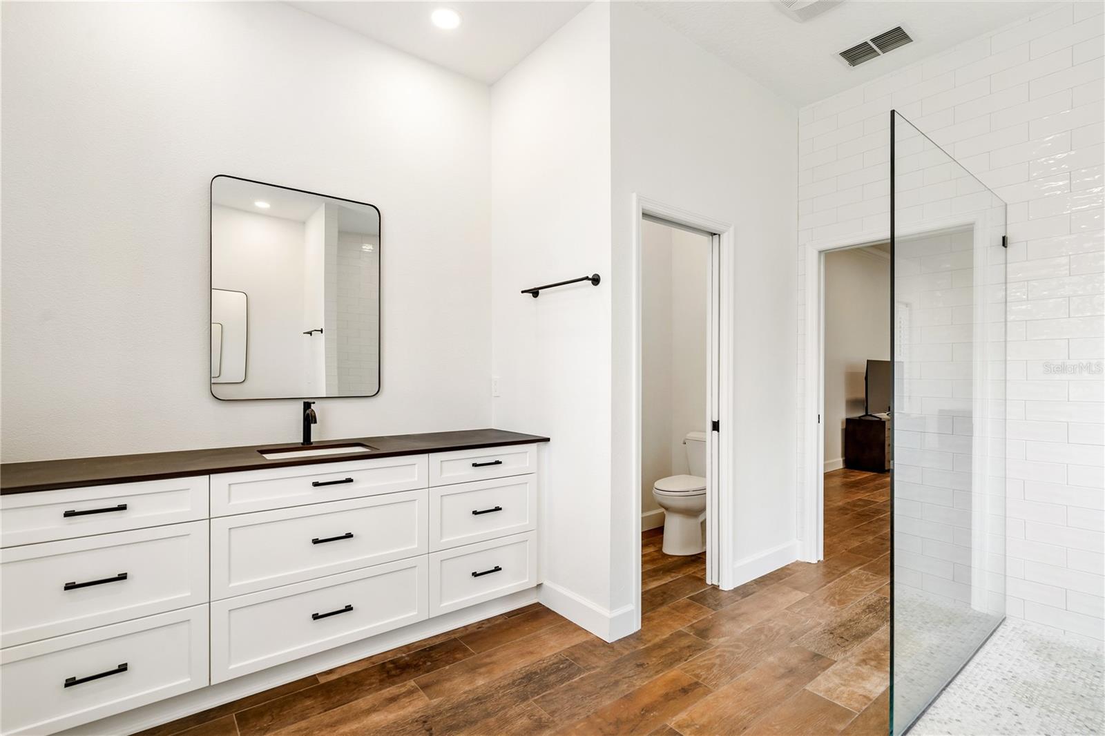 12649 OAK HOLLOW CT — photo 36
