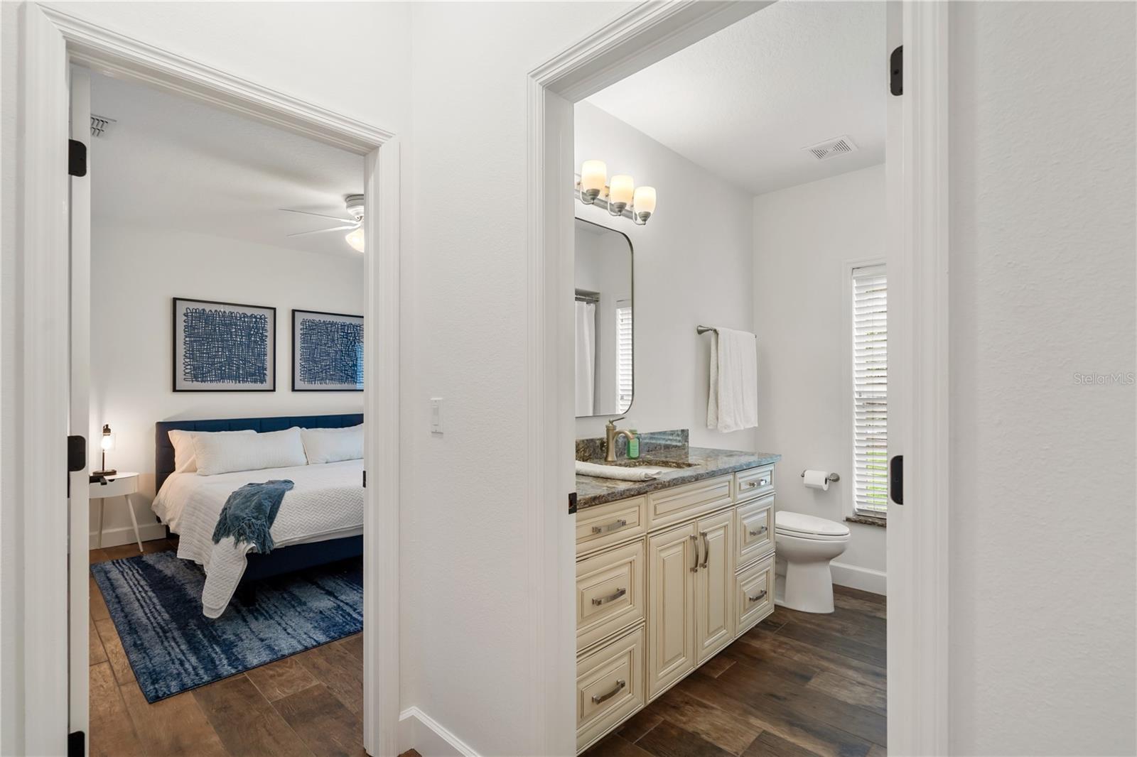 12649 OAK HOLLOW CT — photo 46