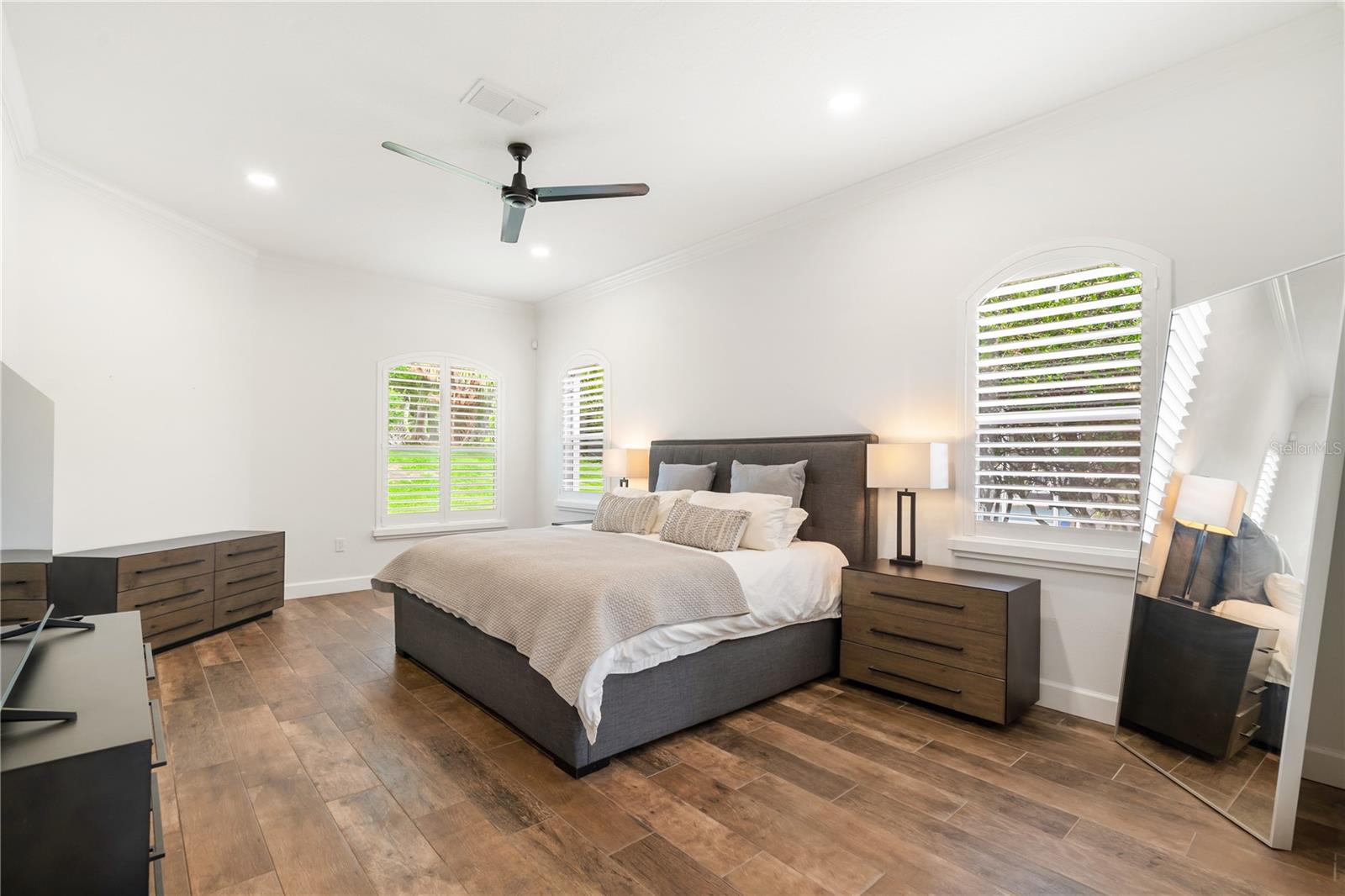 12649 OAK HOLLOW CT — photo 37