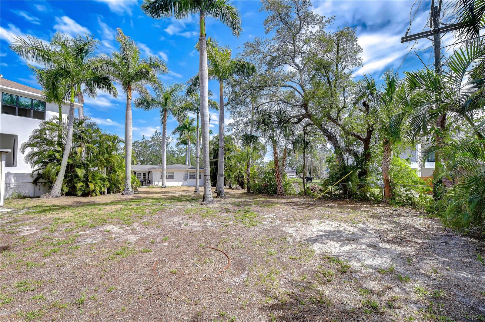 5006 W DICKENS AVE — photo 9