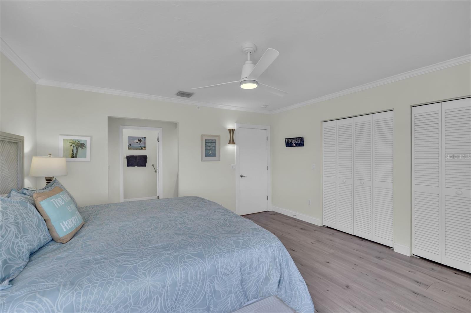 848 EVERGREEN WAY — photo 18