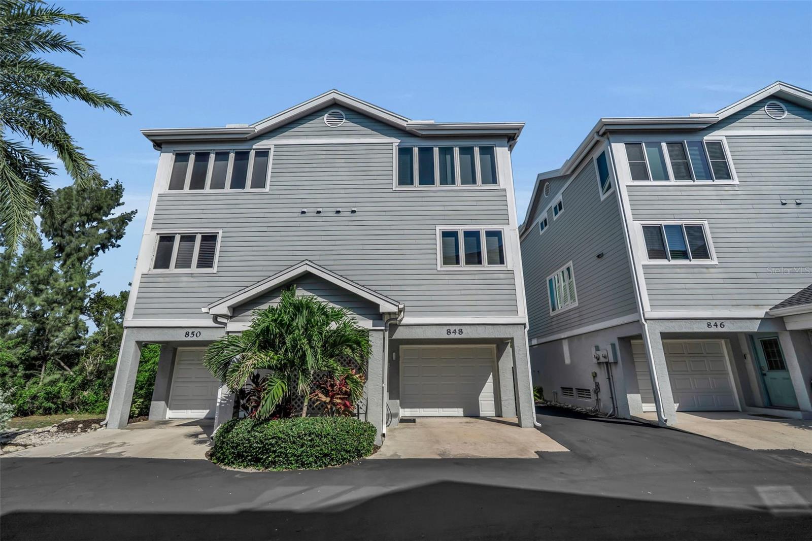 848 EVERGREEN WAY — photo 2