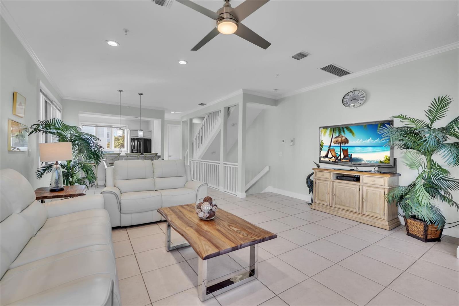 848 EVERGREEN WAY — photo 3