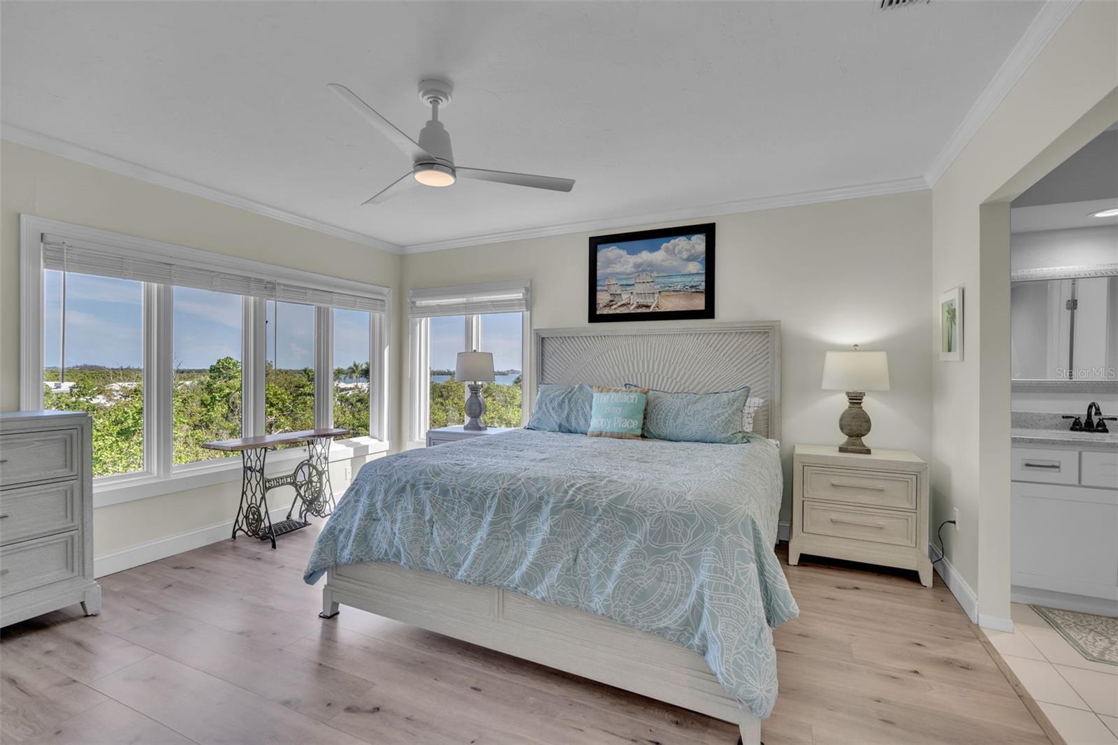 848 EVERGREEN WAY — photo 14