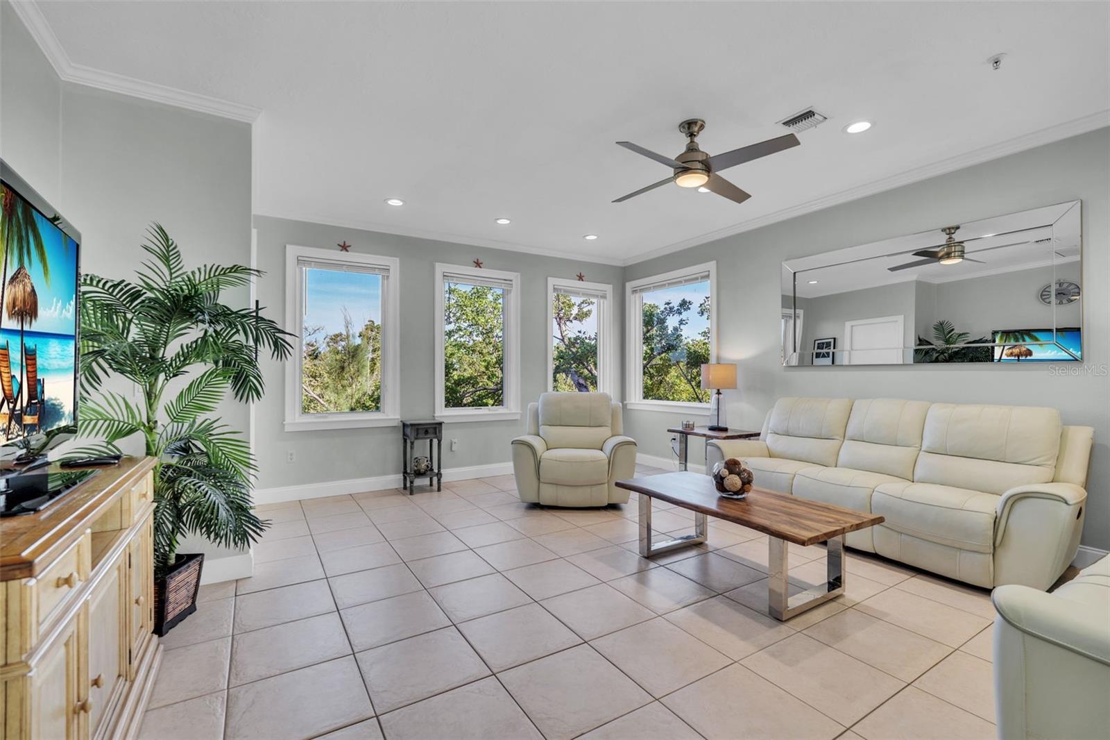 848 EVERGREEN WAY — photo 4