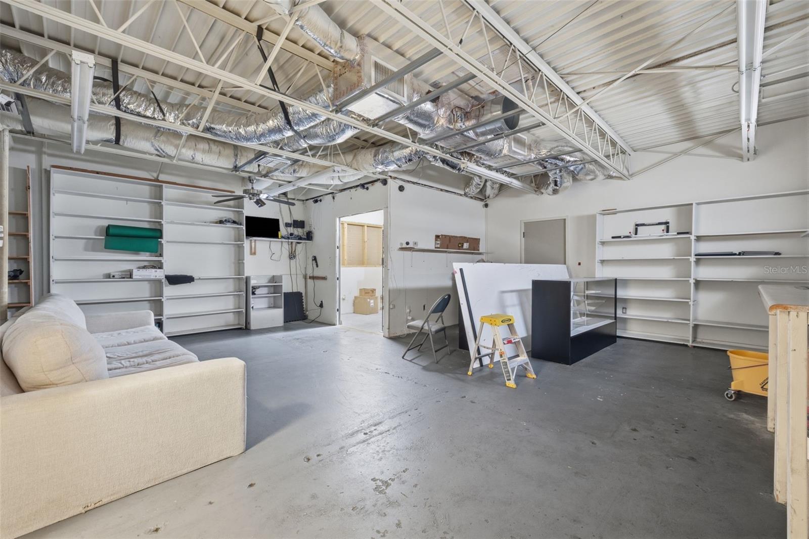 507 E DR MARTIN LUTHER KING JR BLVD — photo 14