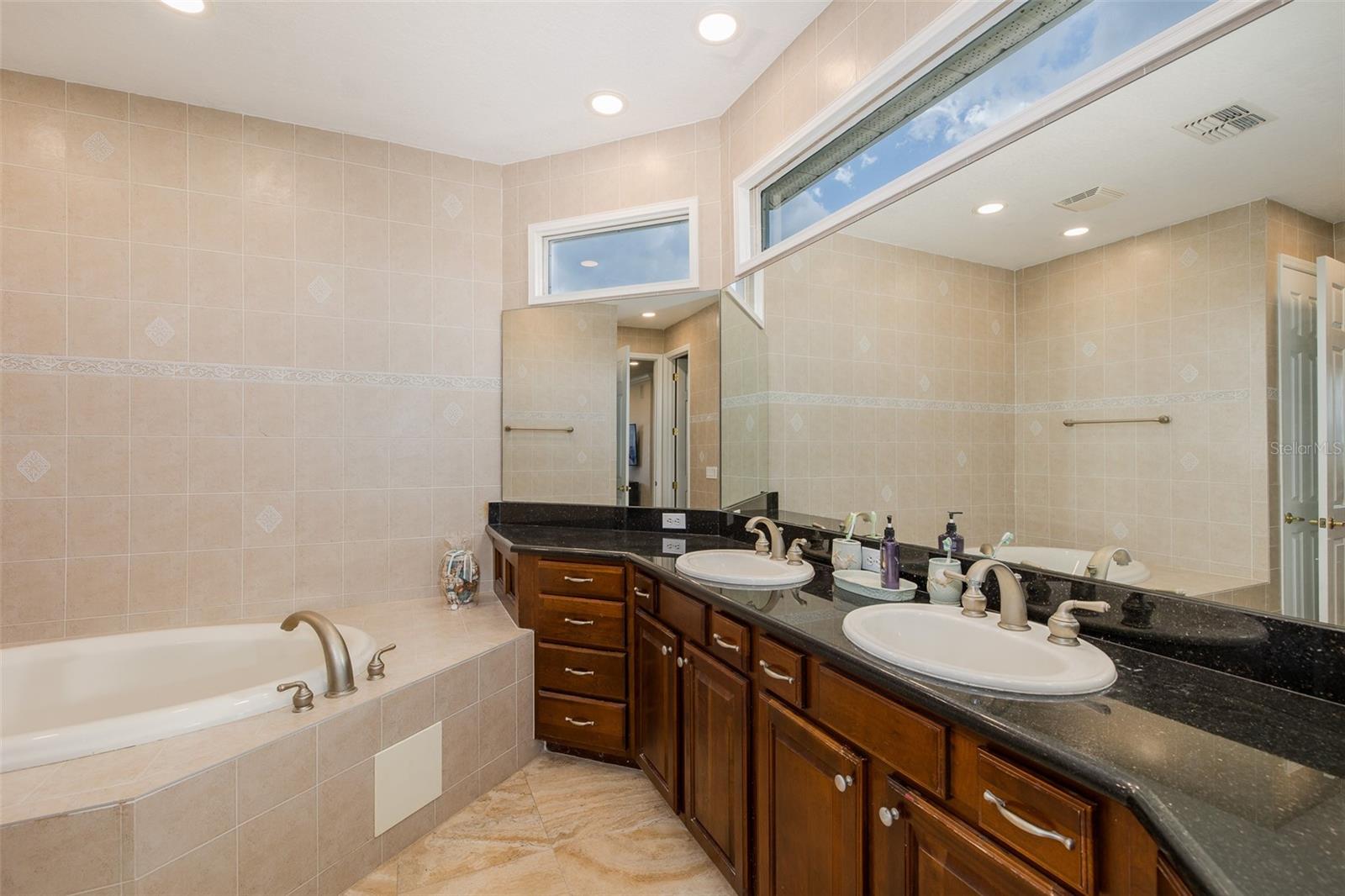 3020 SHEPPARDS CROOK CT — photo 18