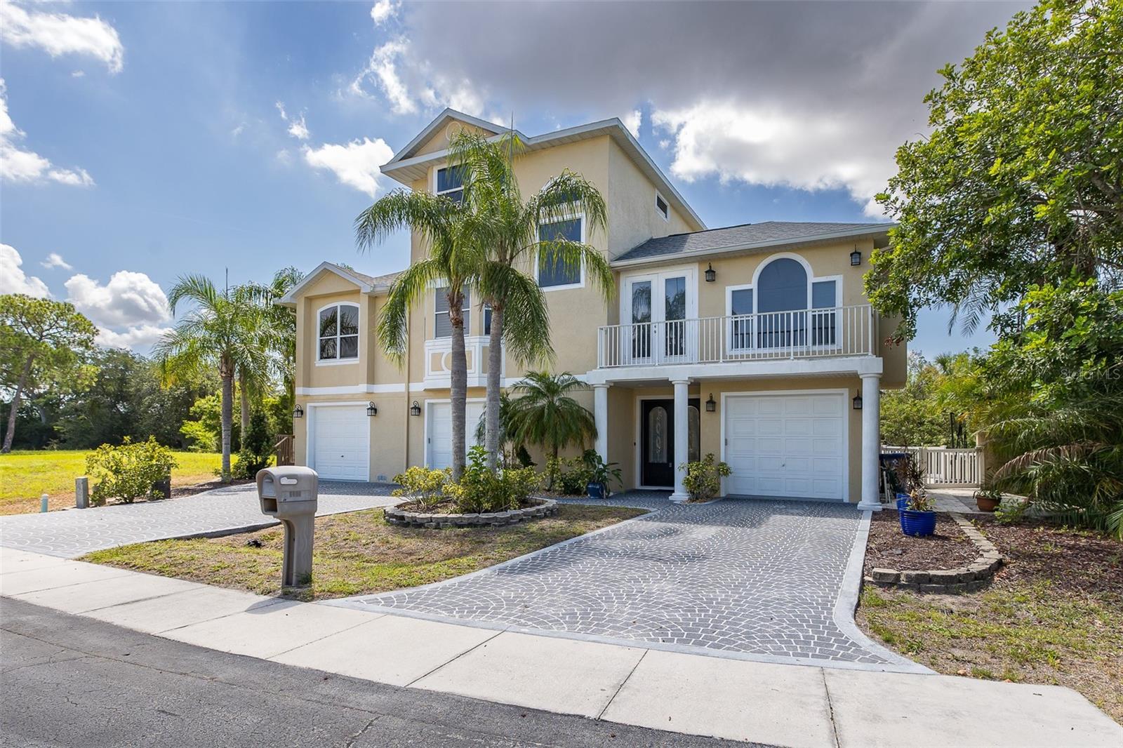 3020 SHEPPARDS CROOK CT — photo 40