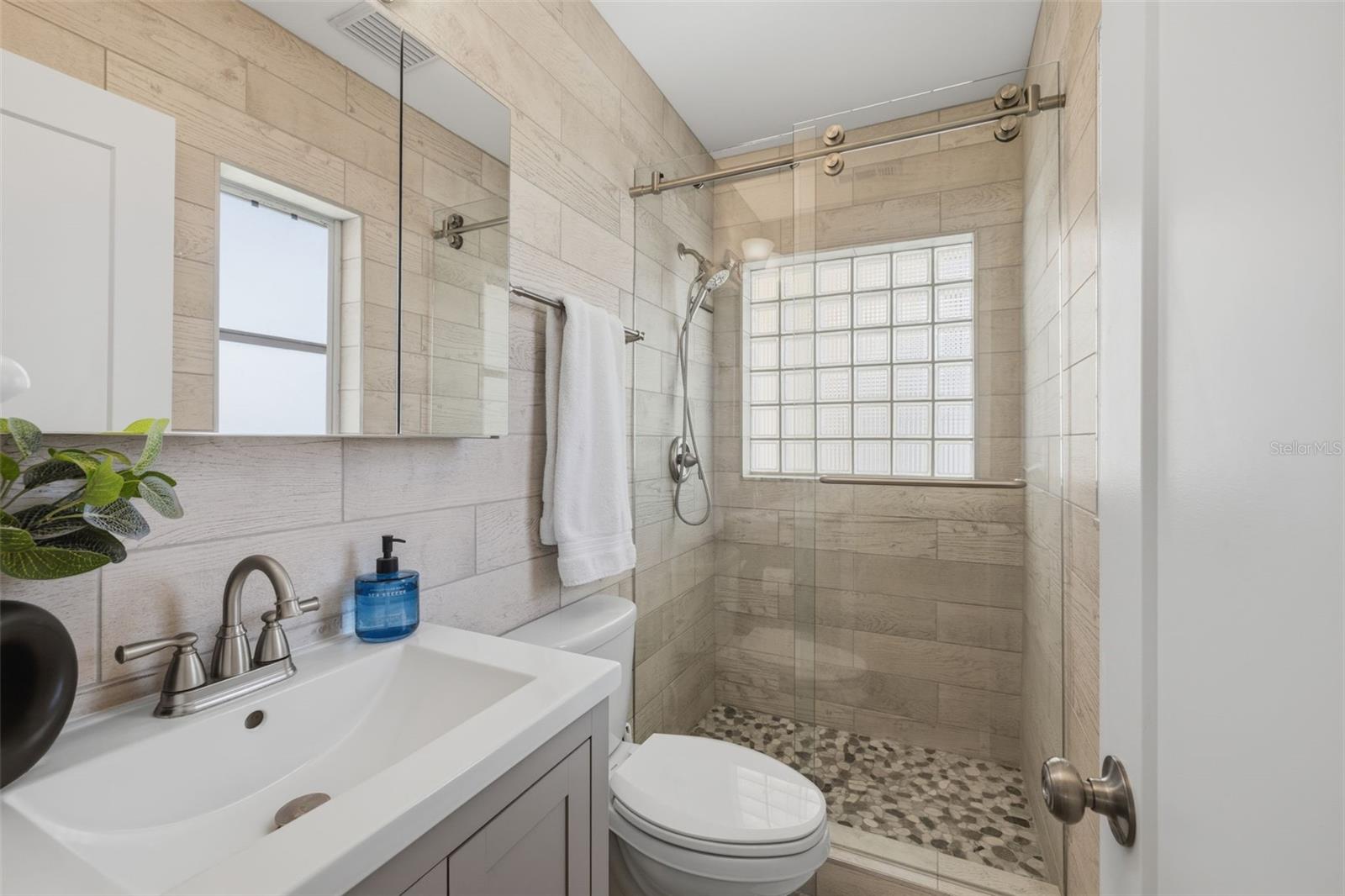 3666 BELLE VISTA DR E — photo 34