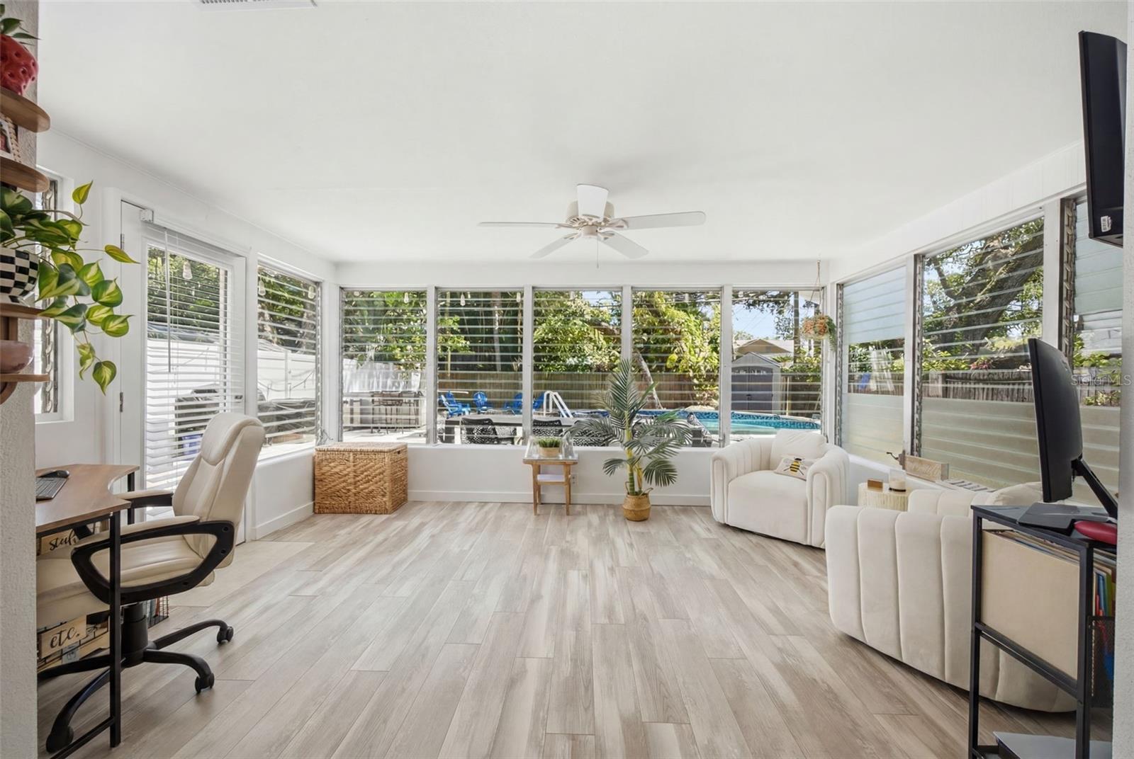 1023 GRANADA ST — photo 17