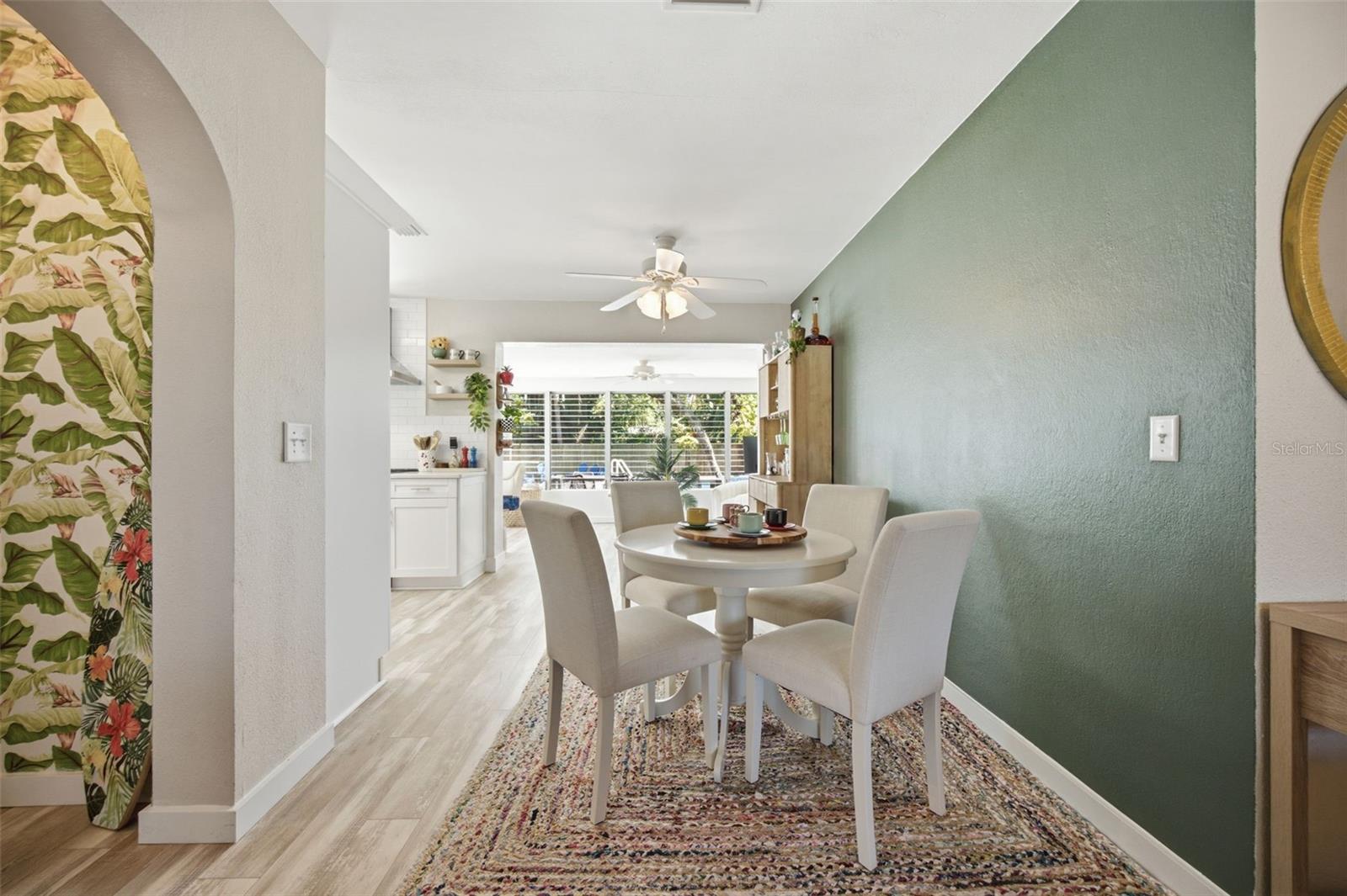 1023 GRANADA ST — photo 15