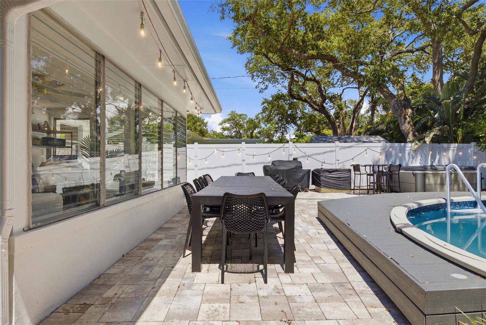 1023 GRANADA ST — photo 34