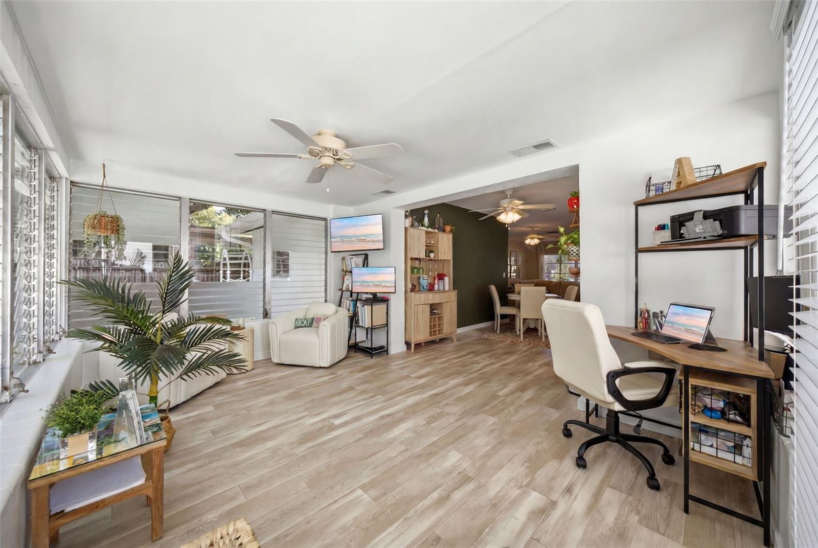 1023 GRANADA ST — photo 18