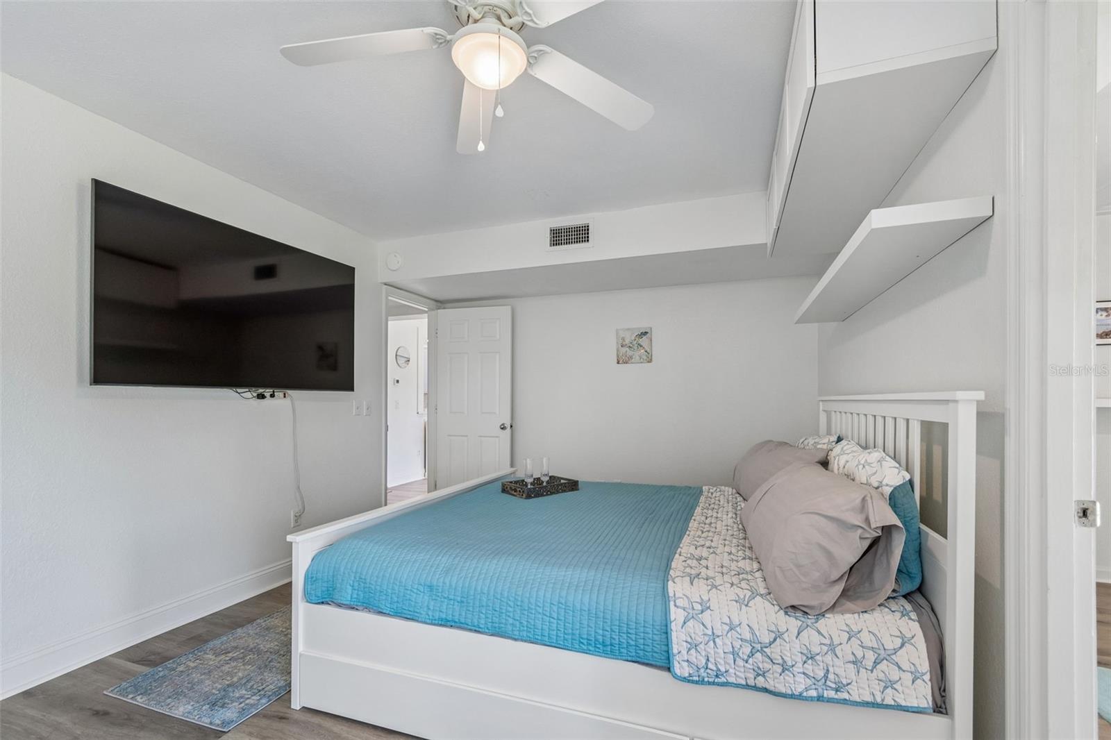 2117 LAKEWOOD CLUB DR S #7-N — photo 47