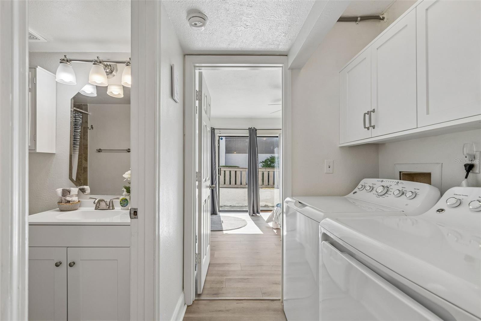 2117 LAKEWOOD CLUB DR S #7-N — photo 42