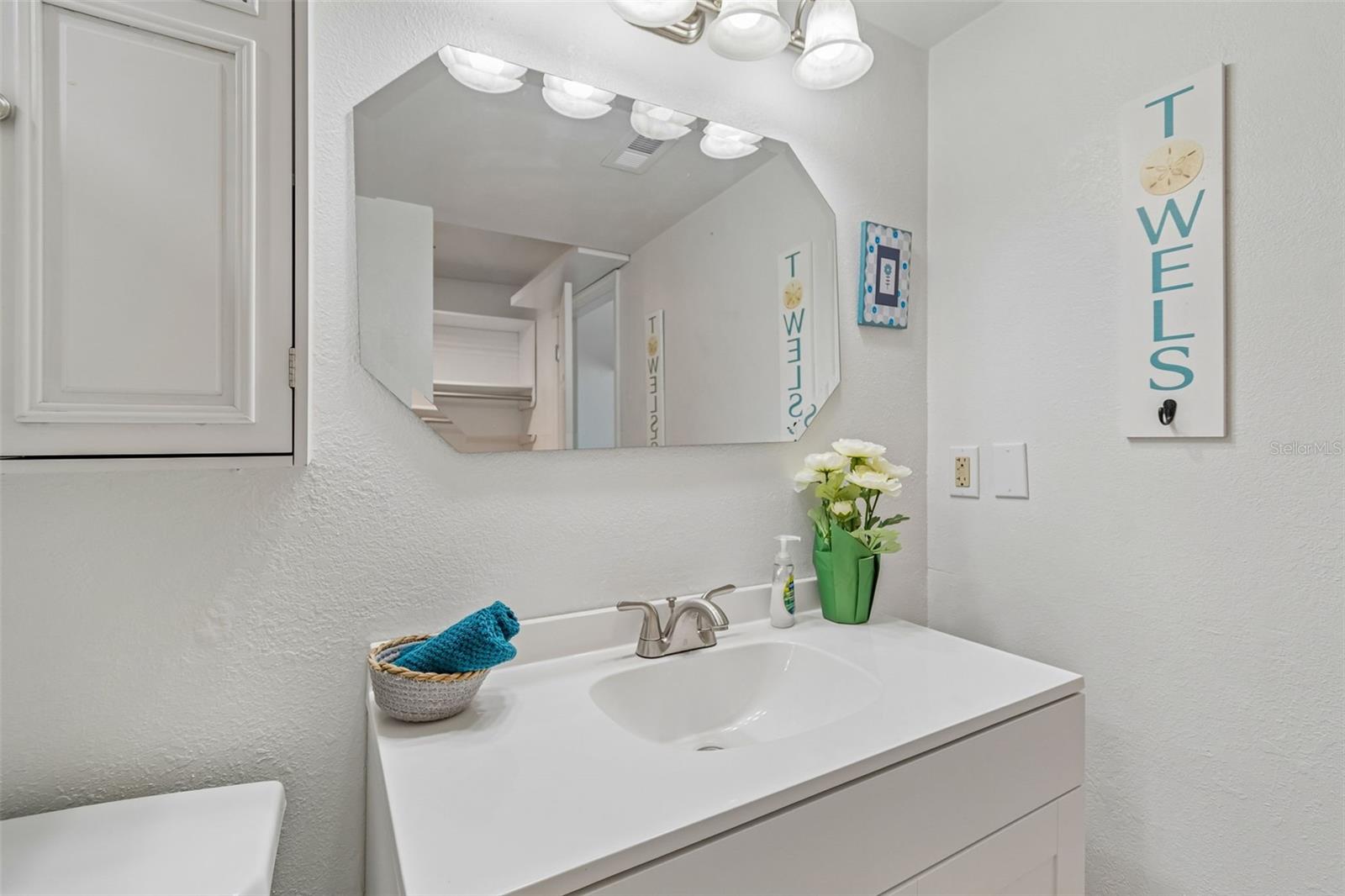 2117 LAKEWOOD CLUB DR S #7-N — photo 32