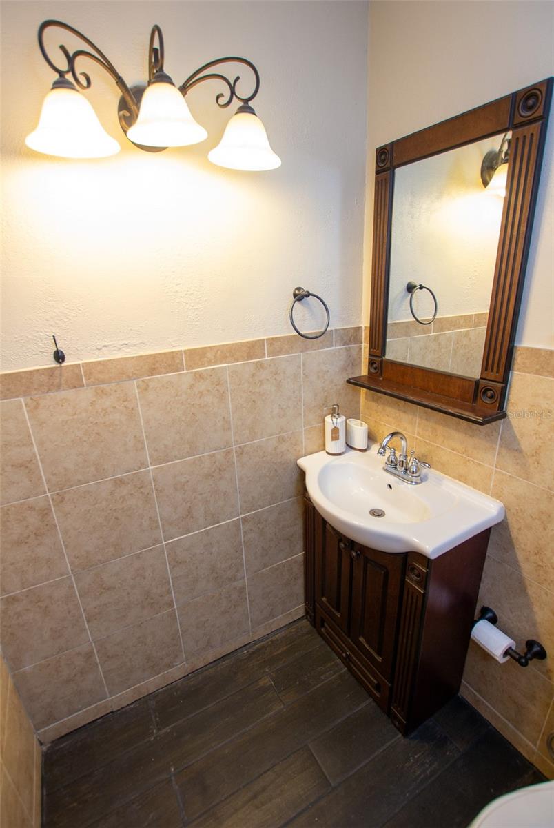 7941 SYCAMORE DR — photo 17