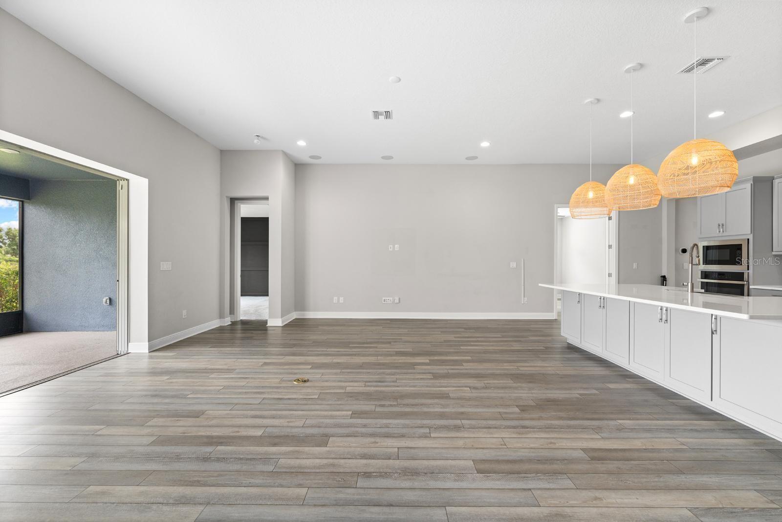 5406 LIMELIGHT DR — photo 10