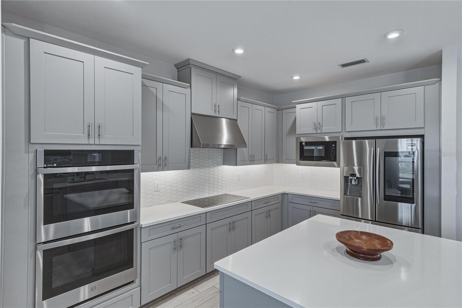 6978 BRADBURY CIR — photo 20