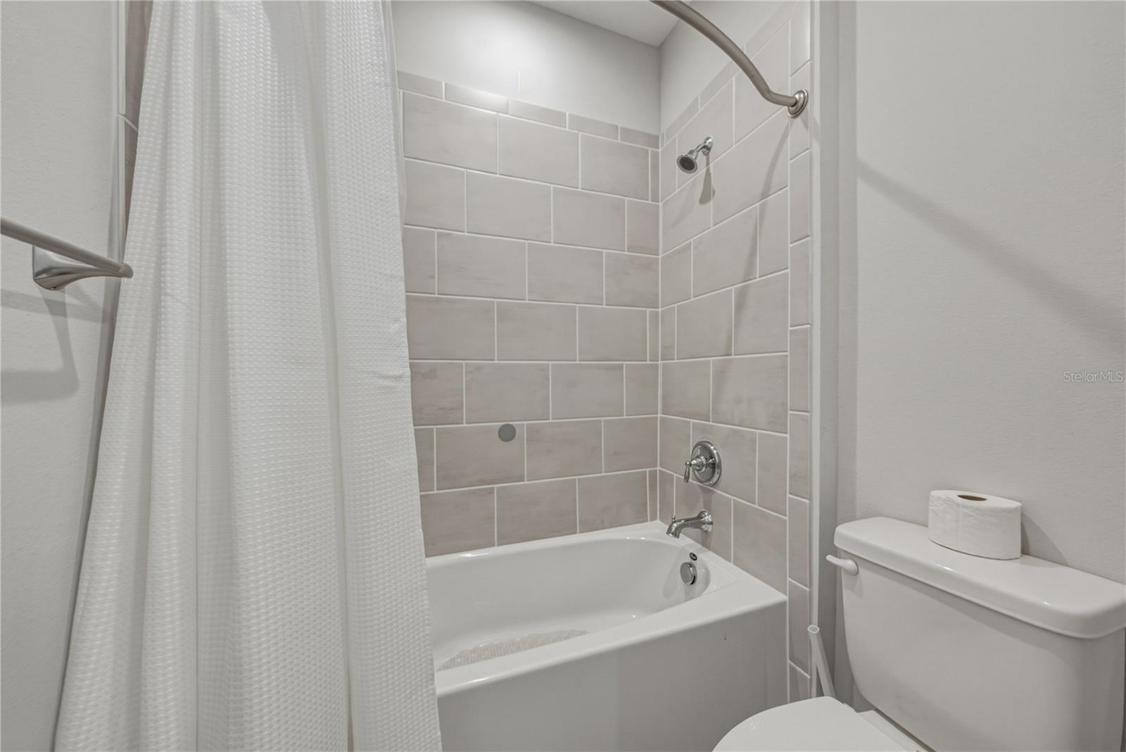 6978 BRADBURY CIR — photo 69