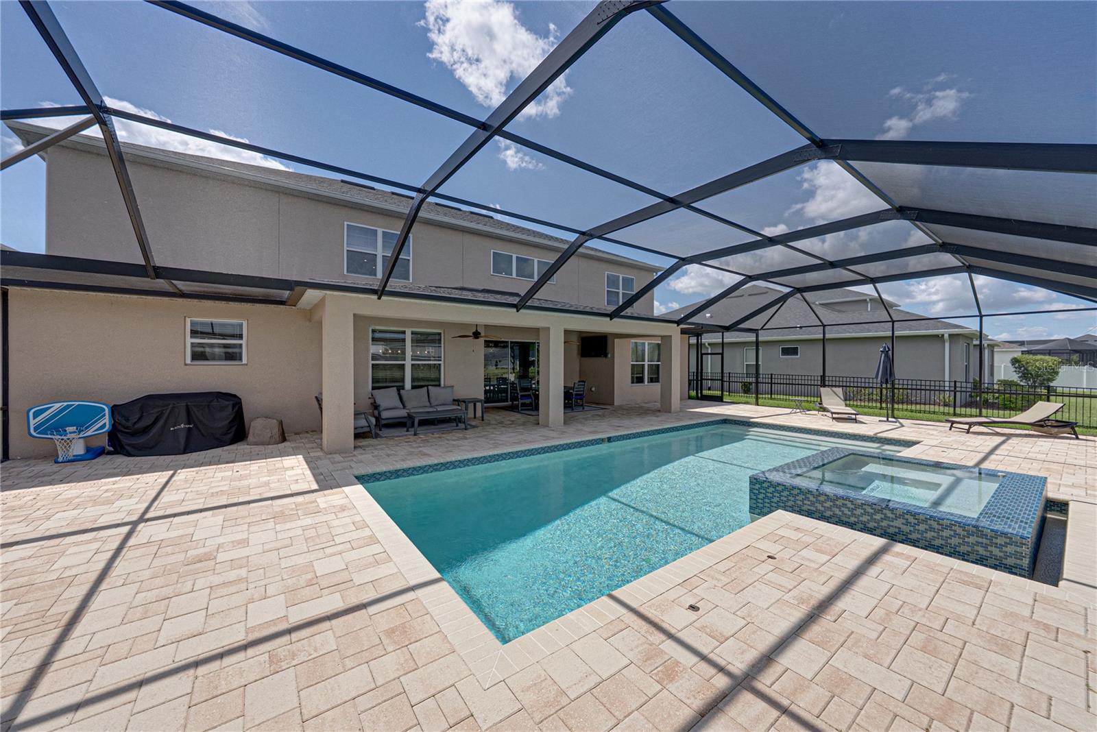 6978 BRADBURY CIR — photo 80