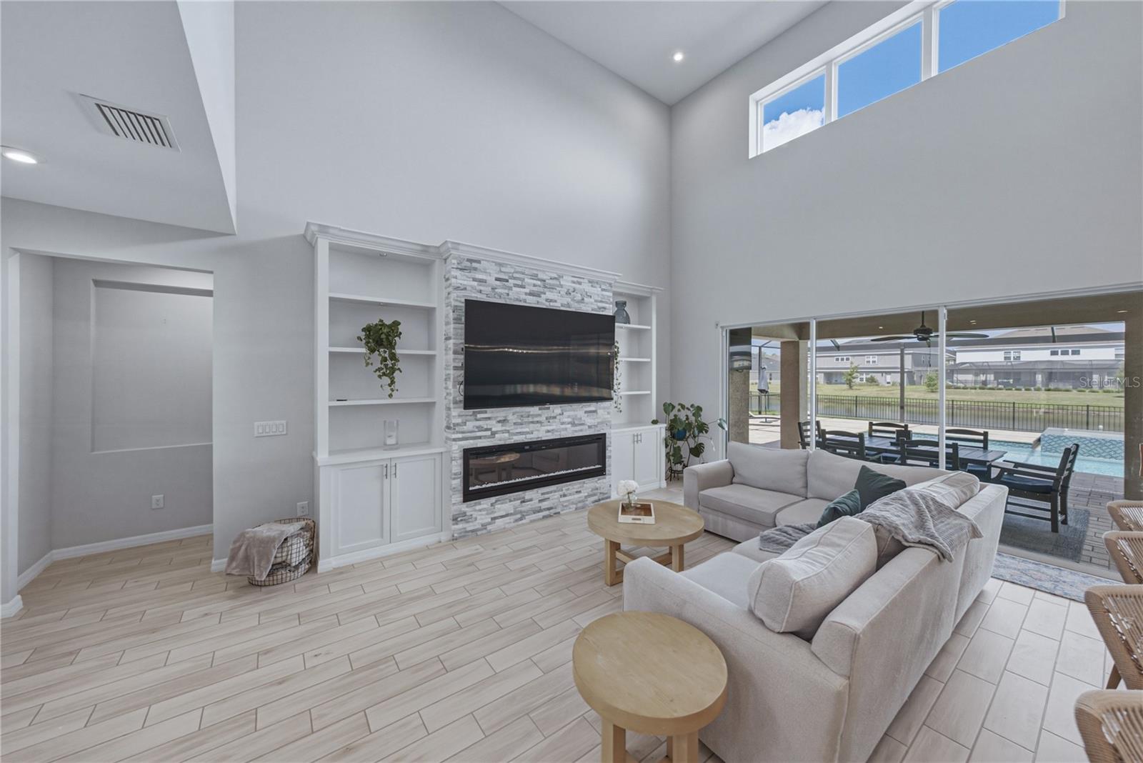 6978 BRADBURY CIR — photo 12