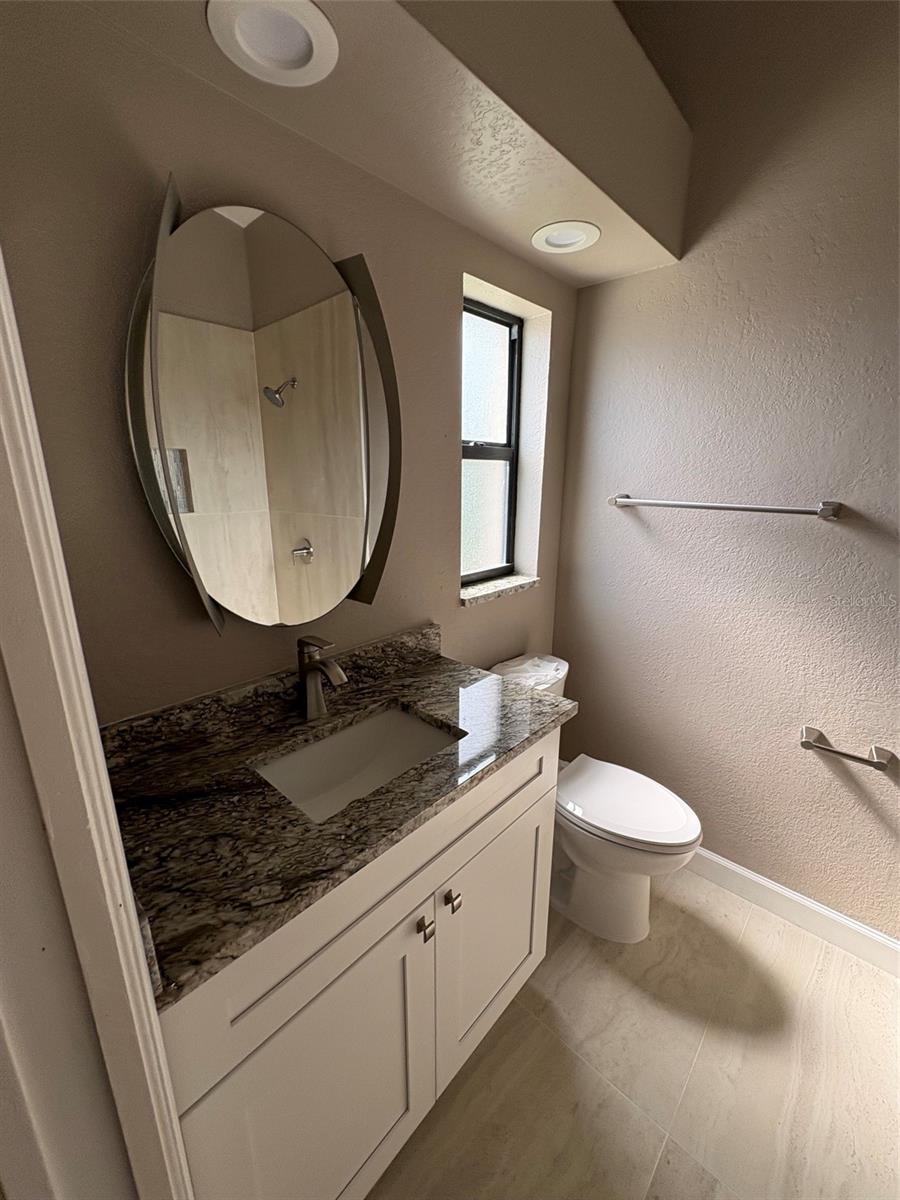 15810 REDINGTON DR — photo 22