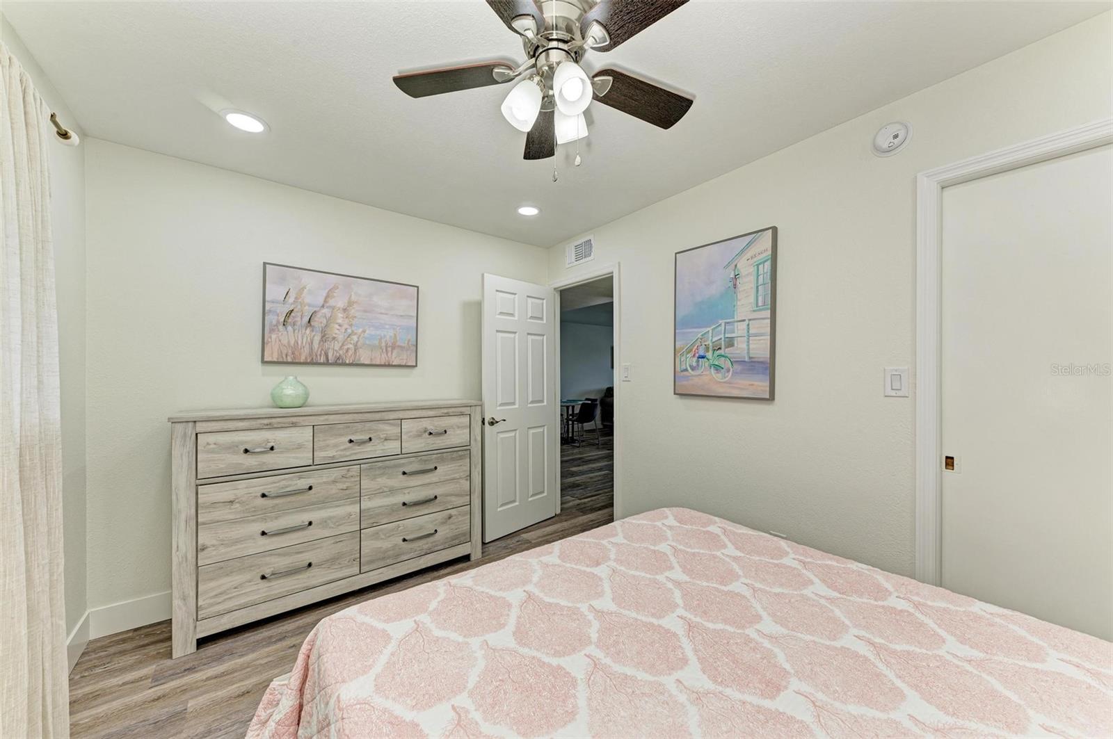 6470 HOLLYWOOD BLVD #307 — photo 29