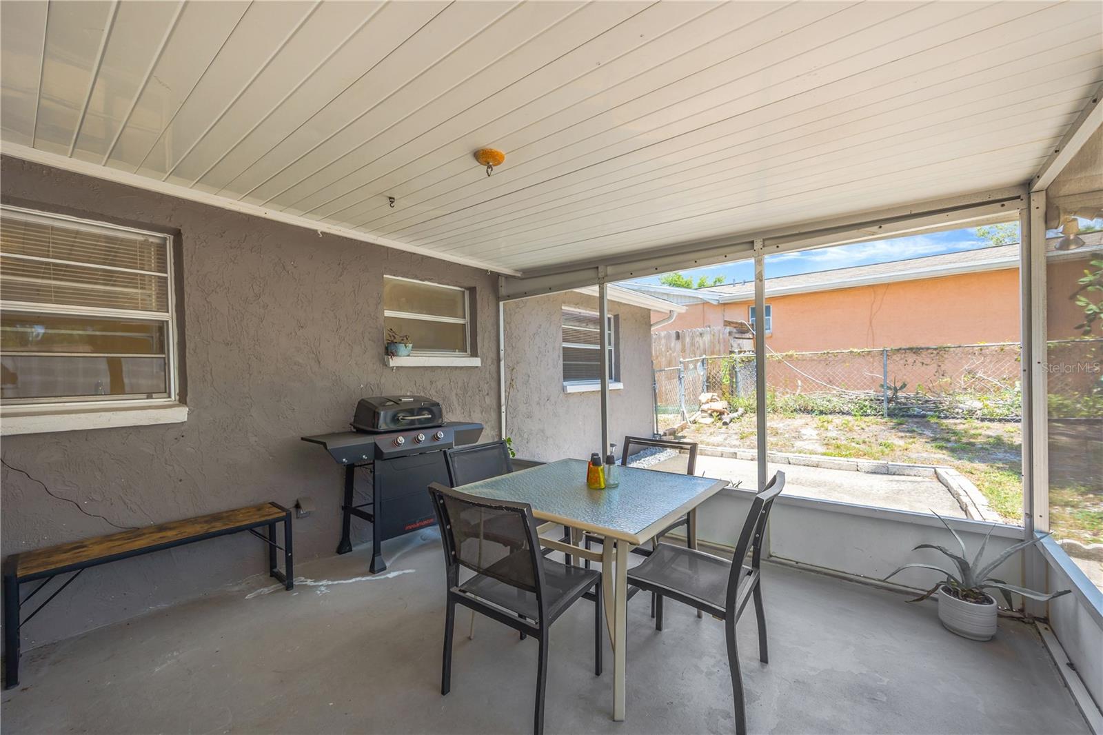 7804 NIAGARA DR — photo 17