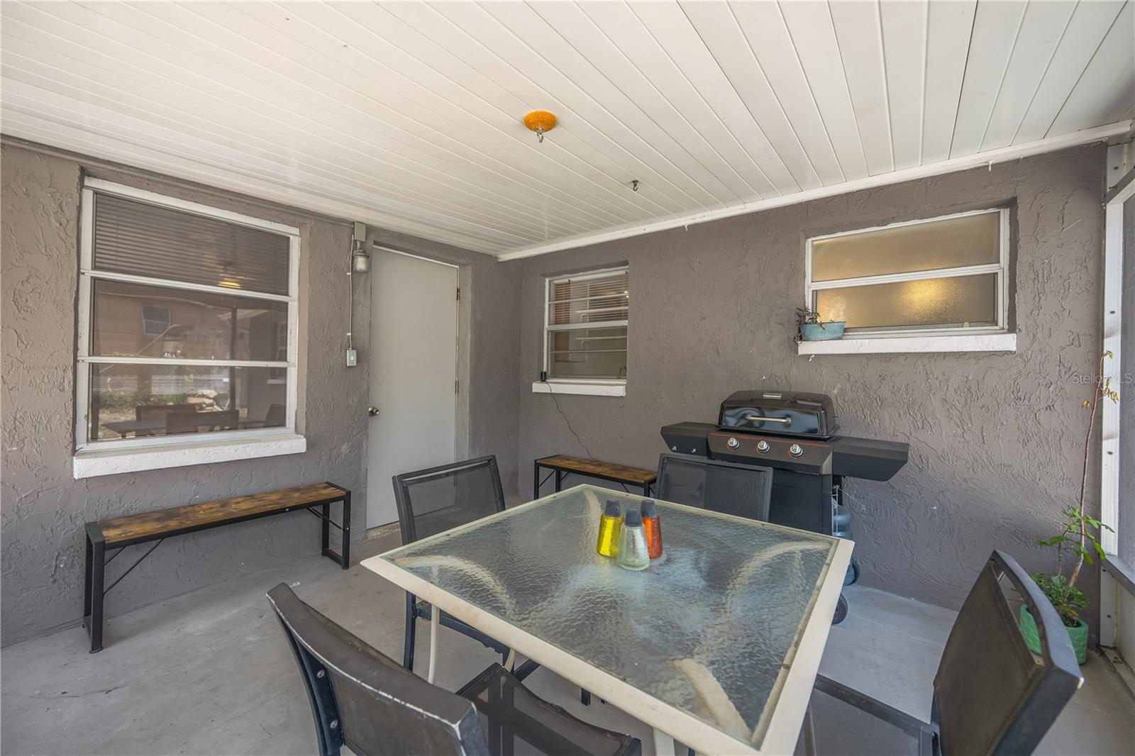 7804 NIAGARA DR — photo 16