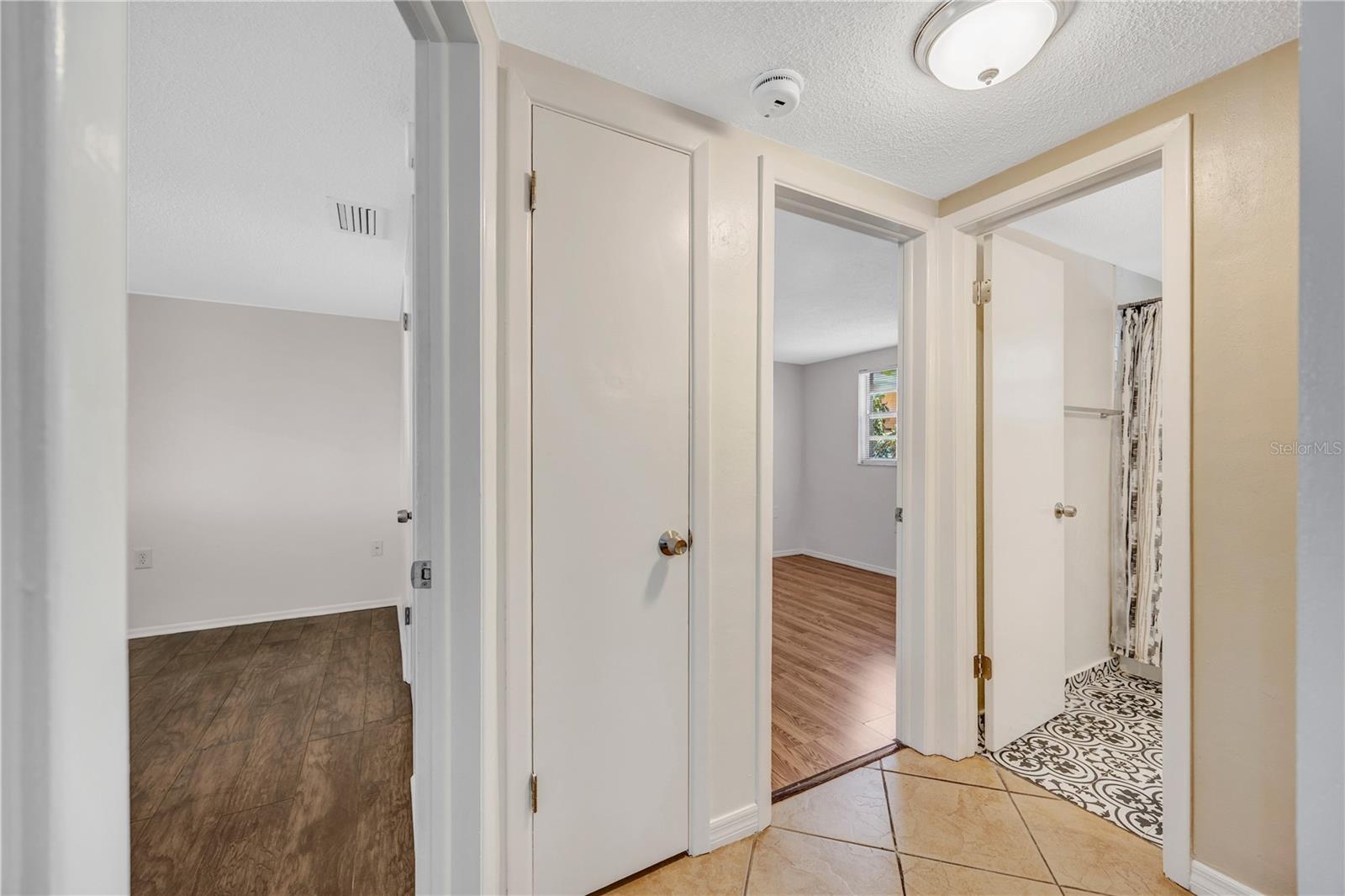 7804 NIAGARA DR — photo 12
