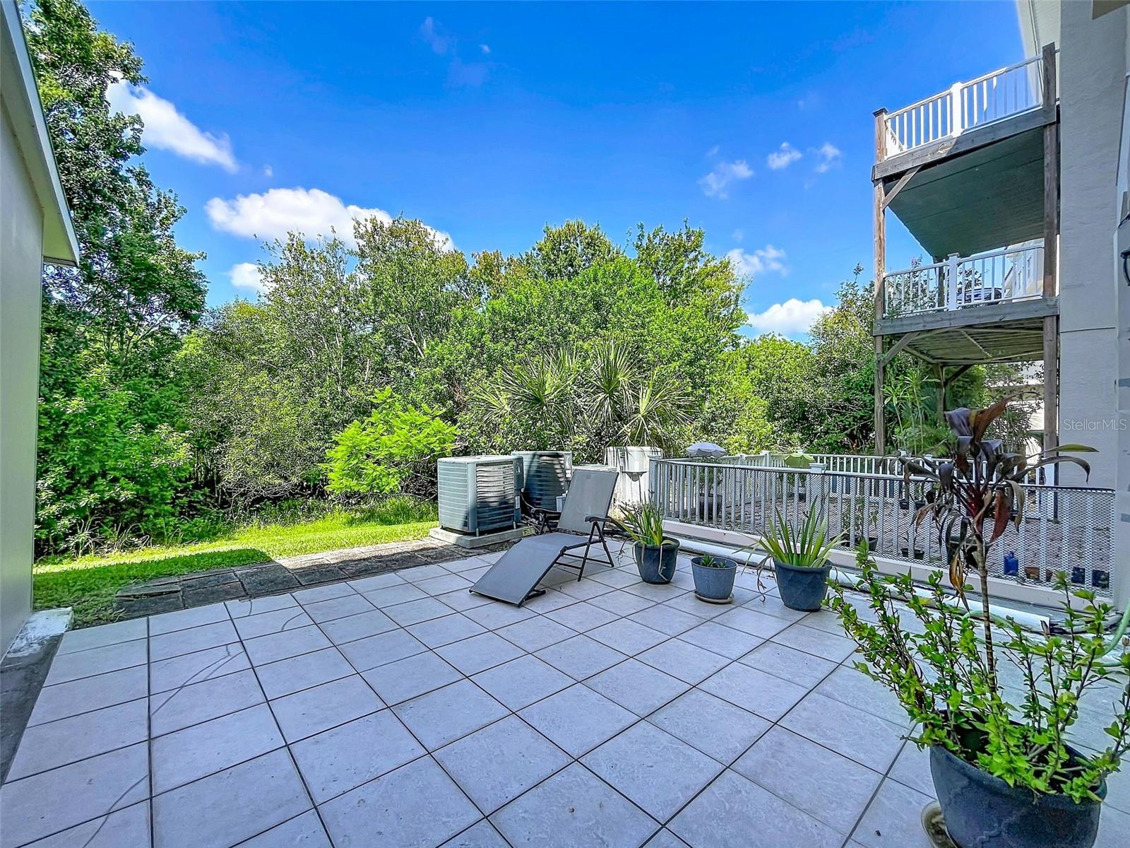 1722 ARABIAN LN — photo 17