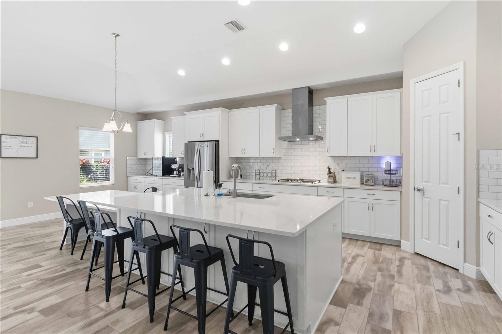 7526 PARADISO DR — photo 9