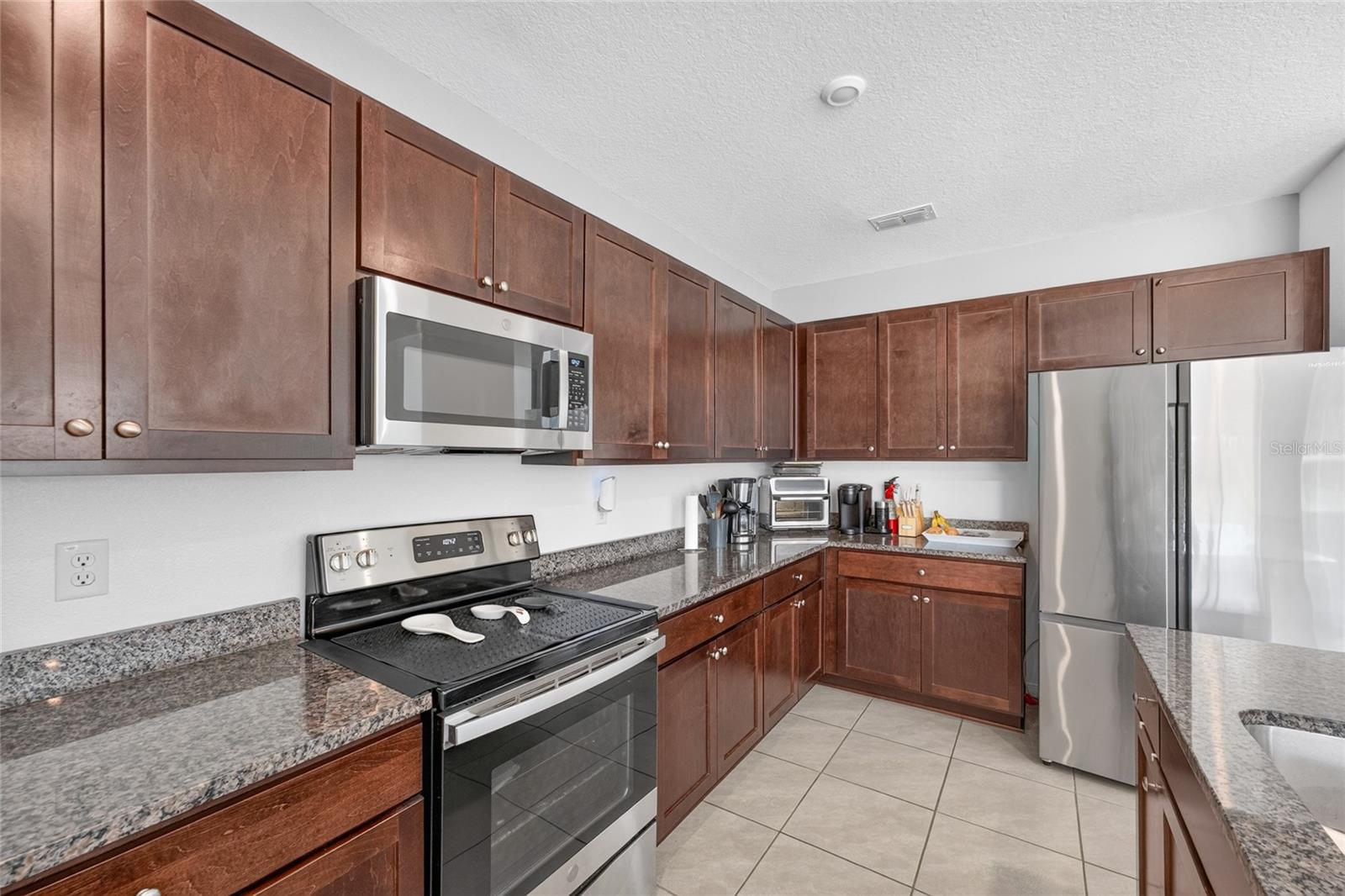 6938 SHELBY LYNN WAY — photo 29