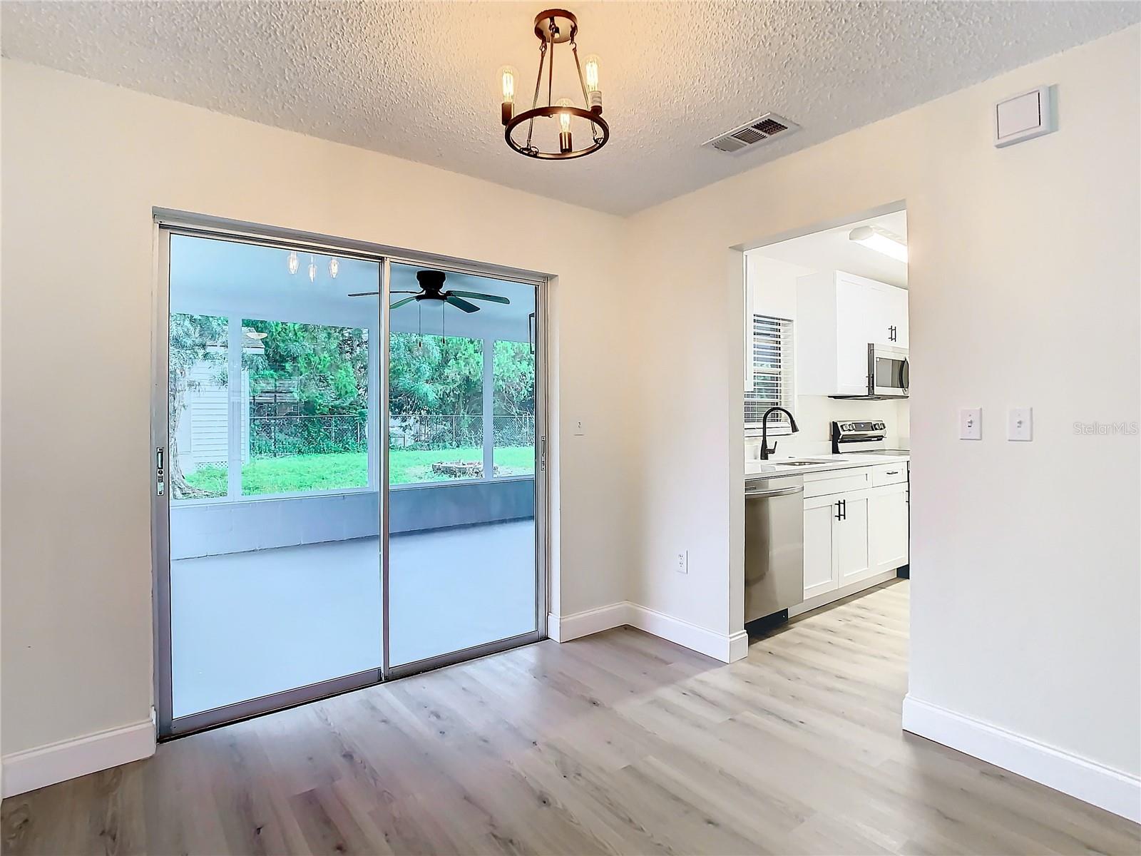 7400 MITCHELL RANCH RD — photo 10
