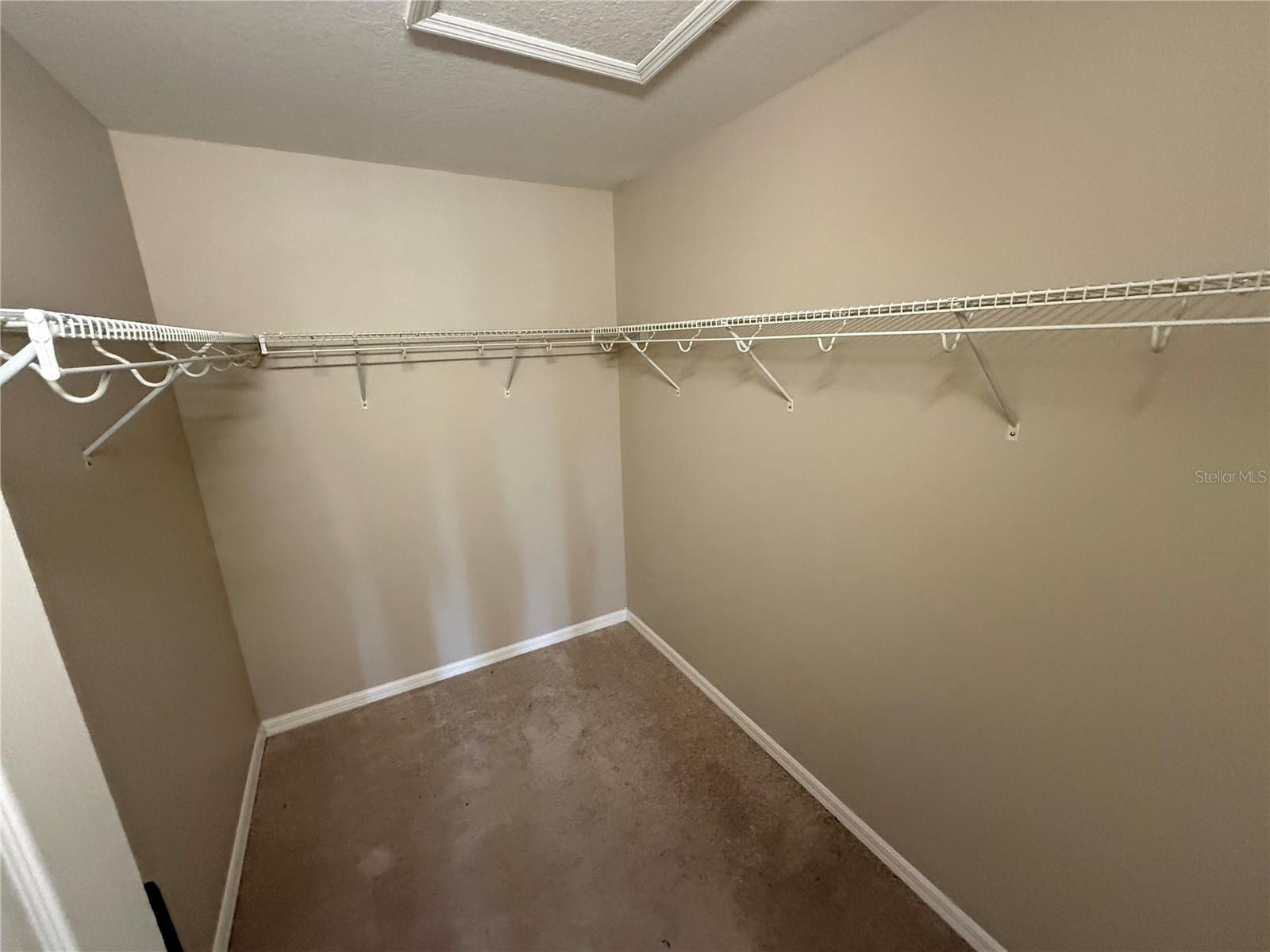 6629 HOLLY HEATH DR — photo 9