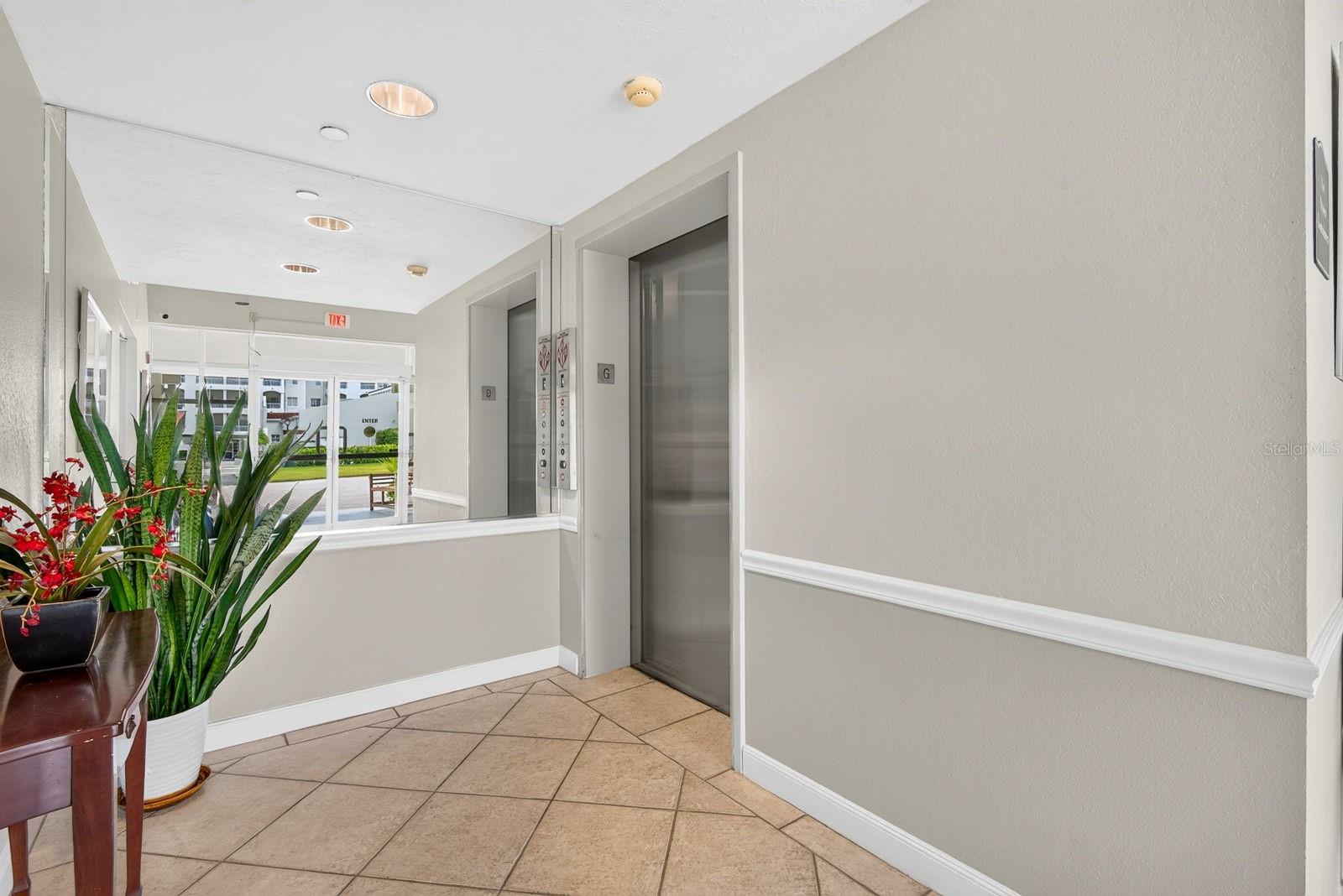 3731 SARASOTA SQUARE BLVD #205D — photo 4