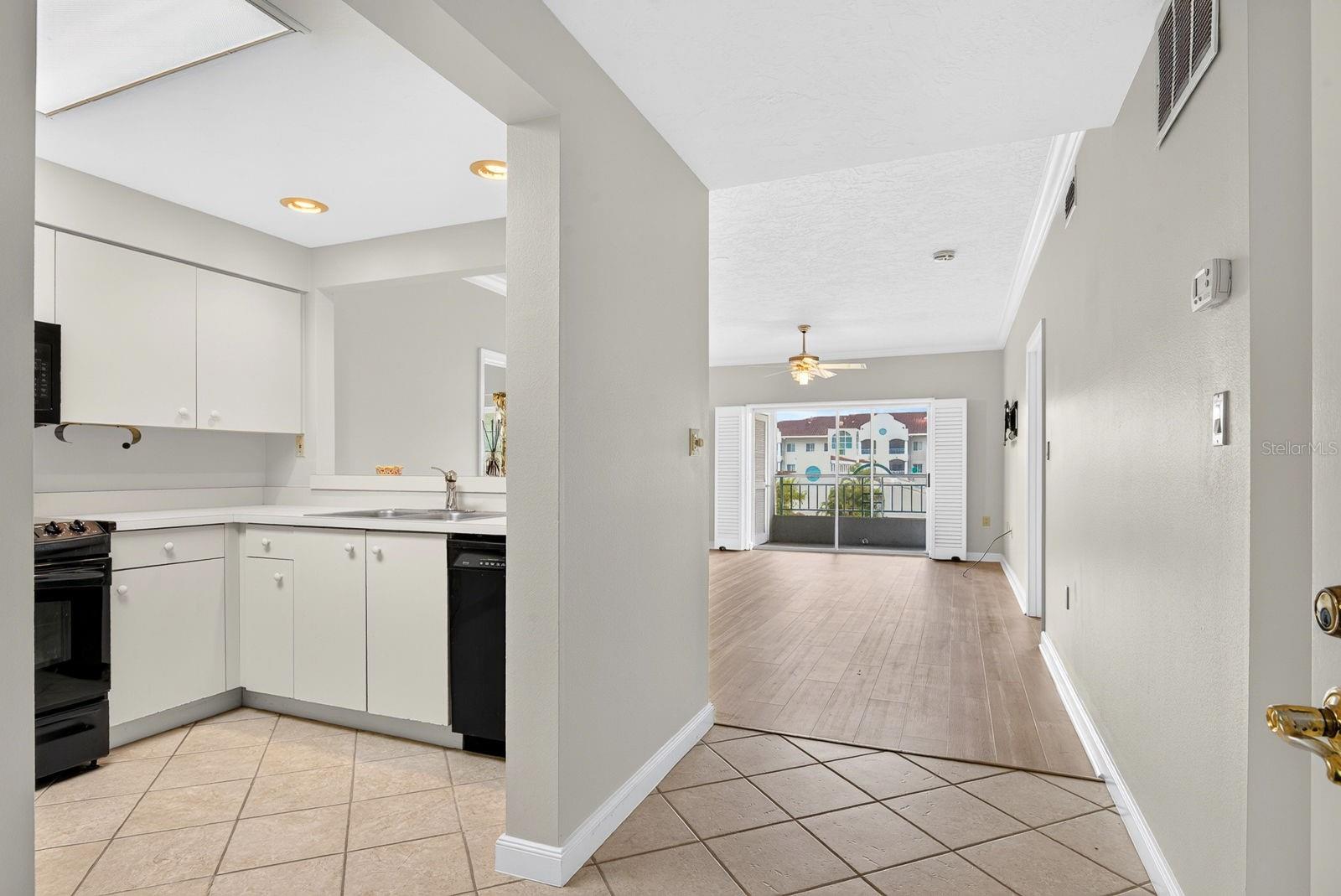 3731 SARASOTA SQUARE BLVD #205D — photo 8