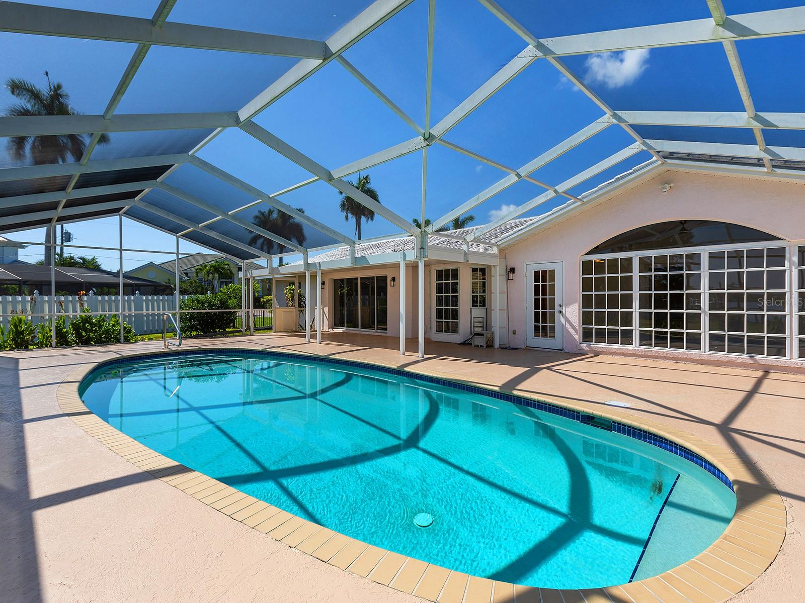 396 BAYSHORE DR — photo 5
